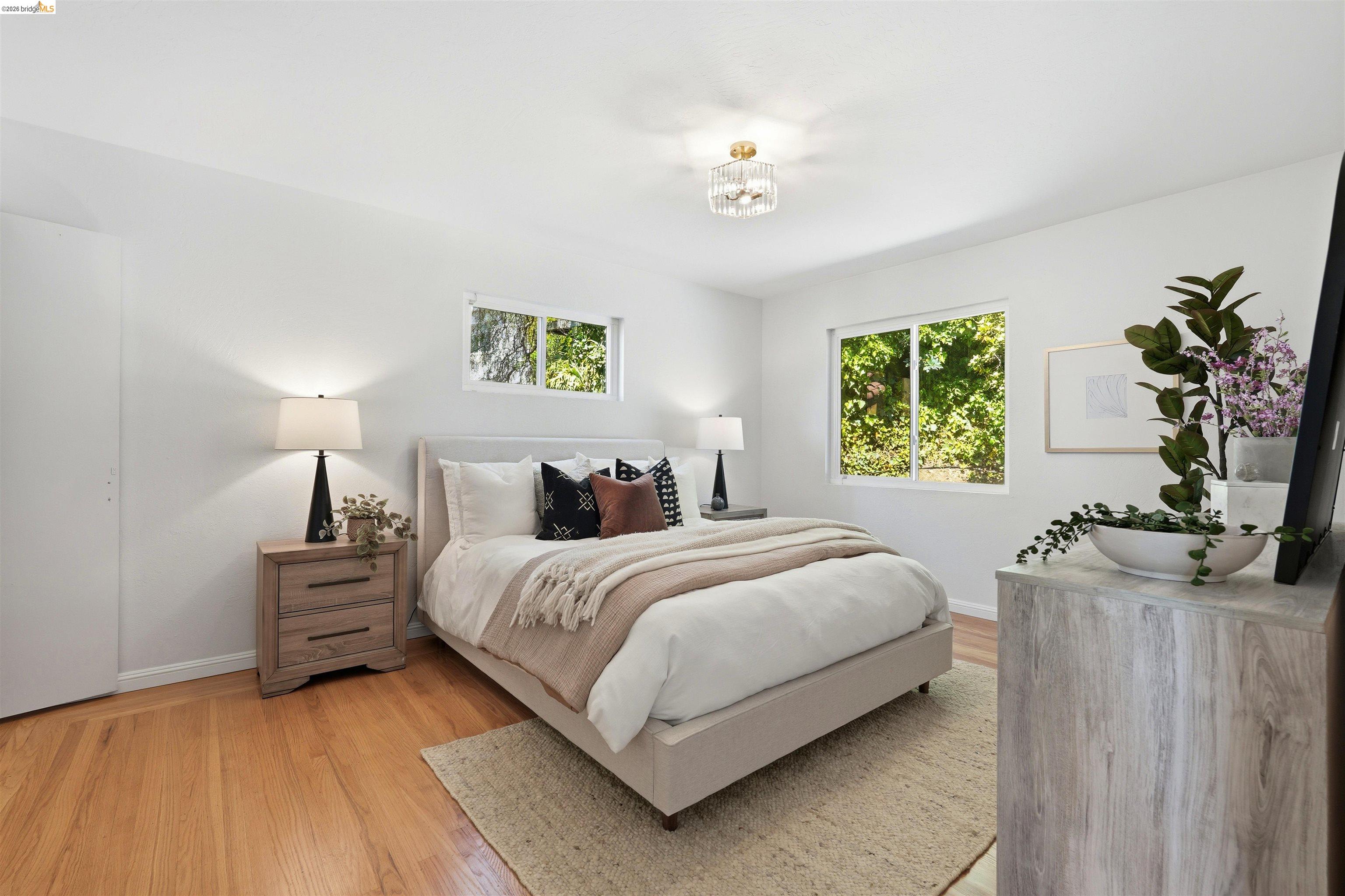 Detail Gallery Image 21 of 35 For 1902 Hoover Ave., Oakland,  CA 94602 - 3 Beds | 2 Baths