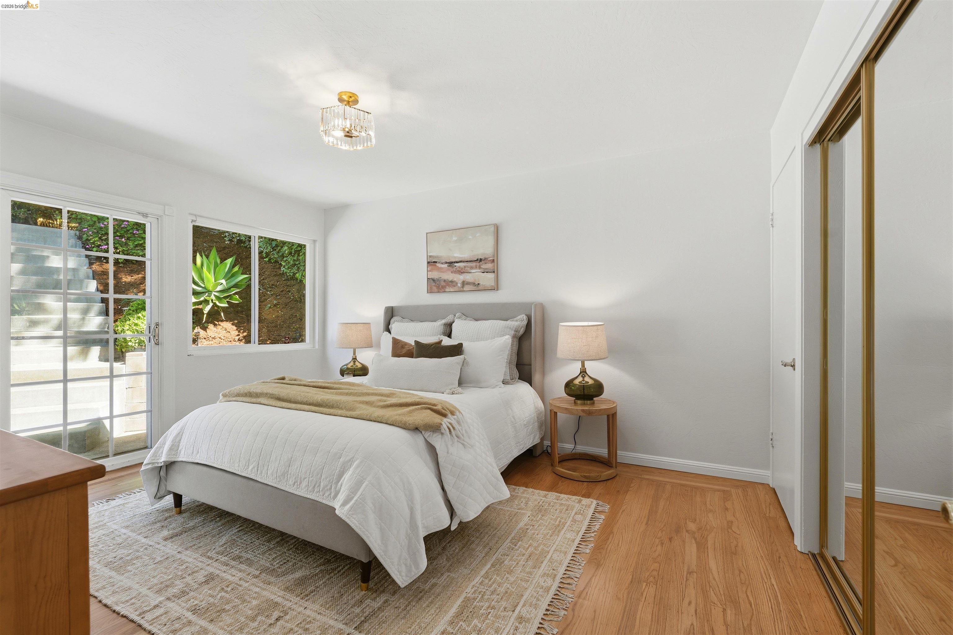 Detail Gallery Image 25 of 35 For 1902 Hoover Ave., Oakland,  CA 94602 - 3 Beds | 2 Baths