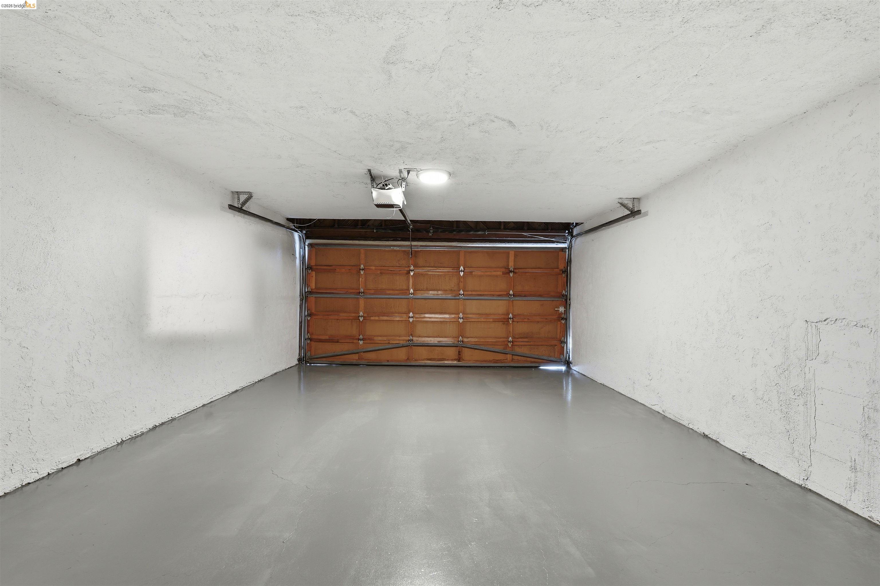 Detail Gallery Image 34 of 35 For 1902 Hoover Ave., Oakland,  CA 94602 - 3 Beds | 2 Baths