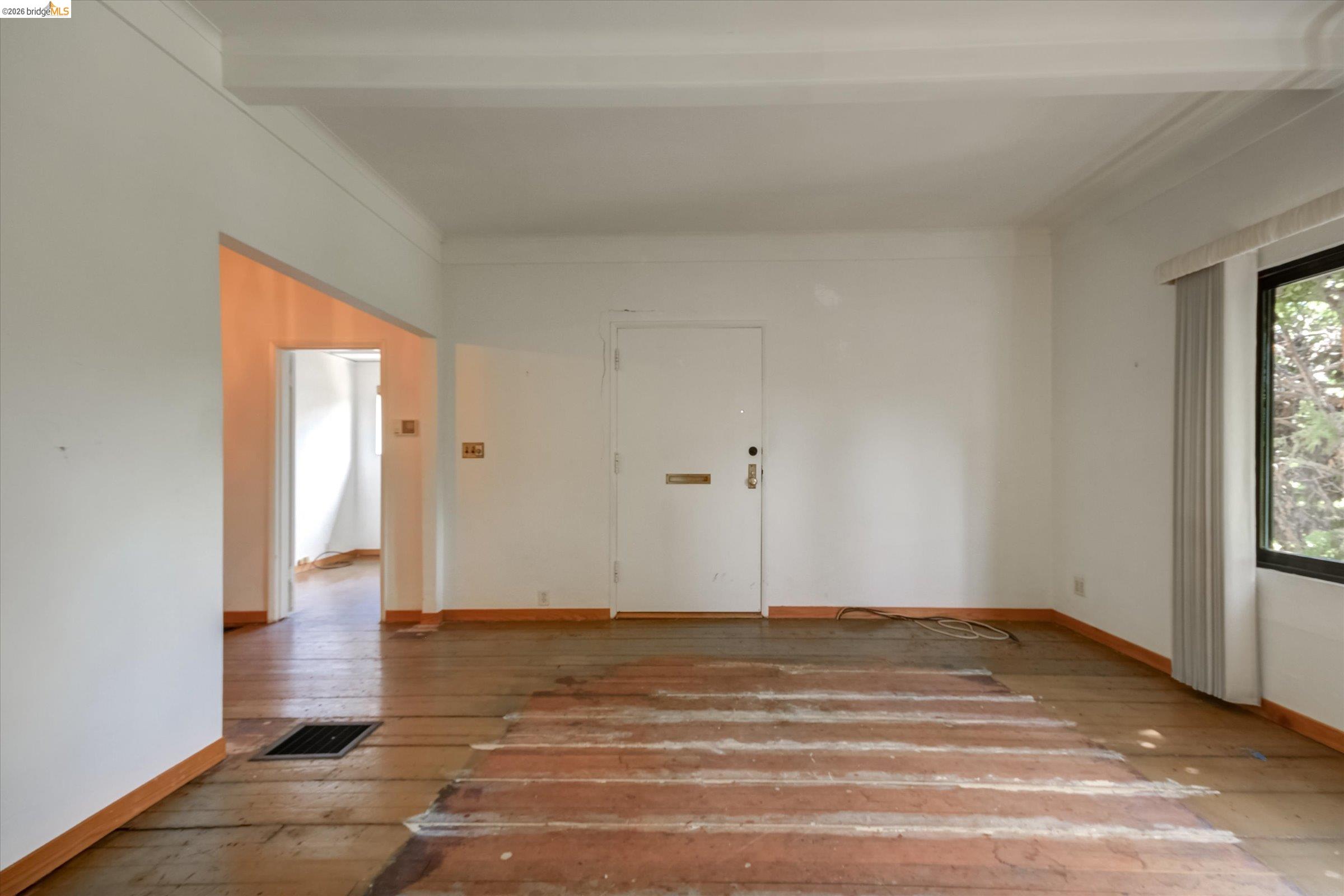 Detail Gallery Image 33 of 59 For 5570 Taft Ave, Oakland,  CA 94618 - – Beds | – Baths