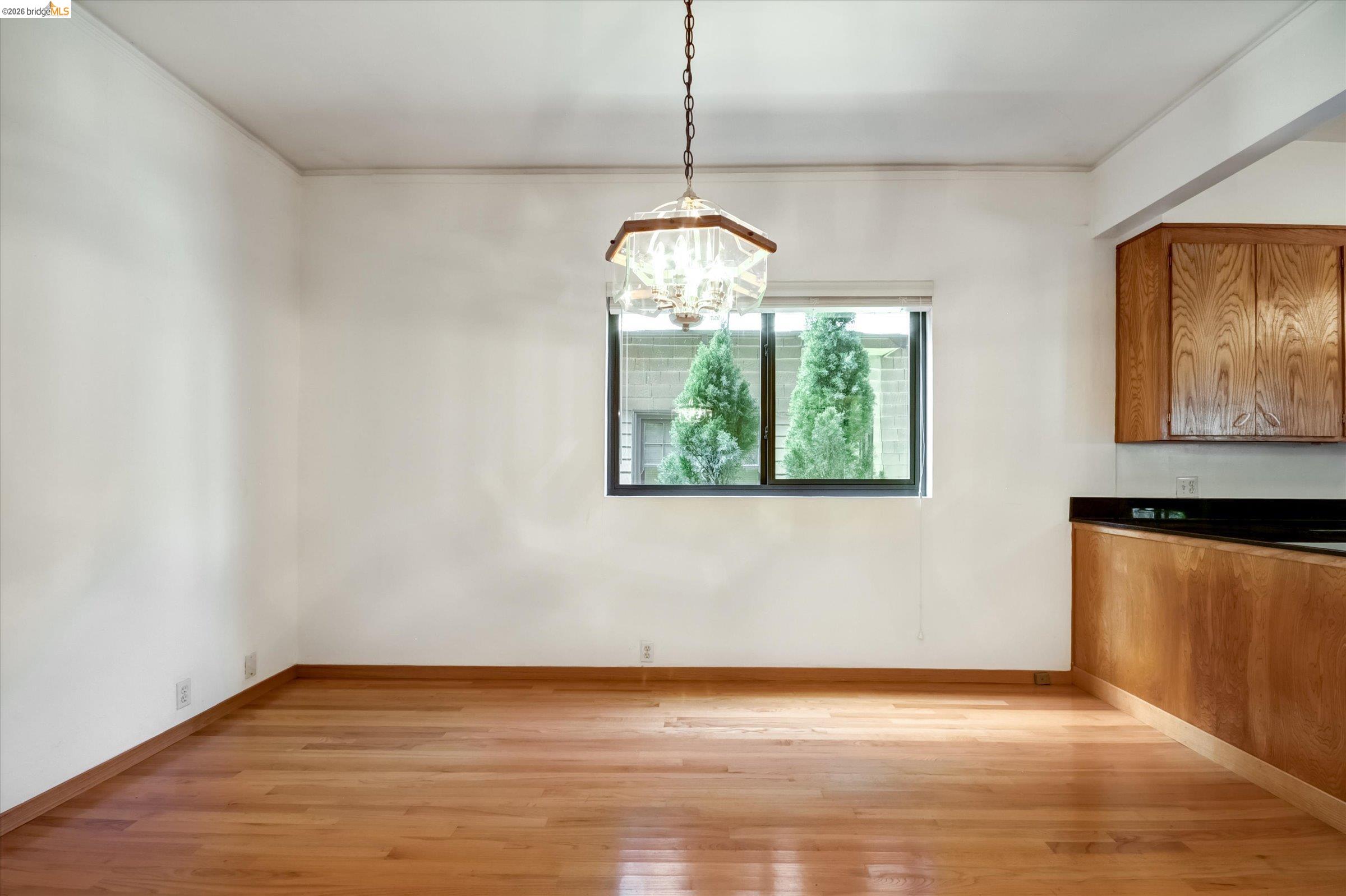 Detail Gallery Image 42 of 59 For 5570 Taft Ave, Oakland,  CA 94618 - – Beds | – Baths