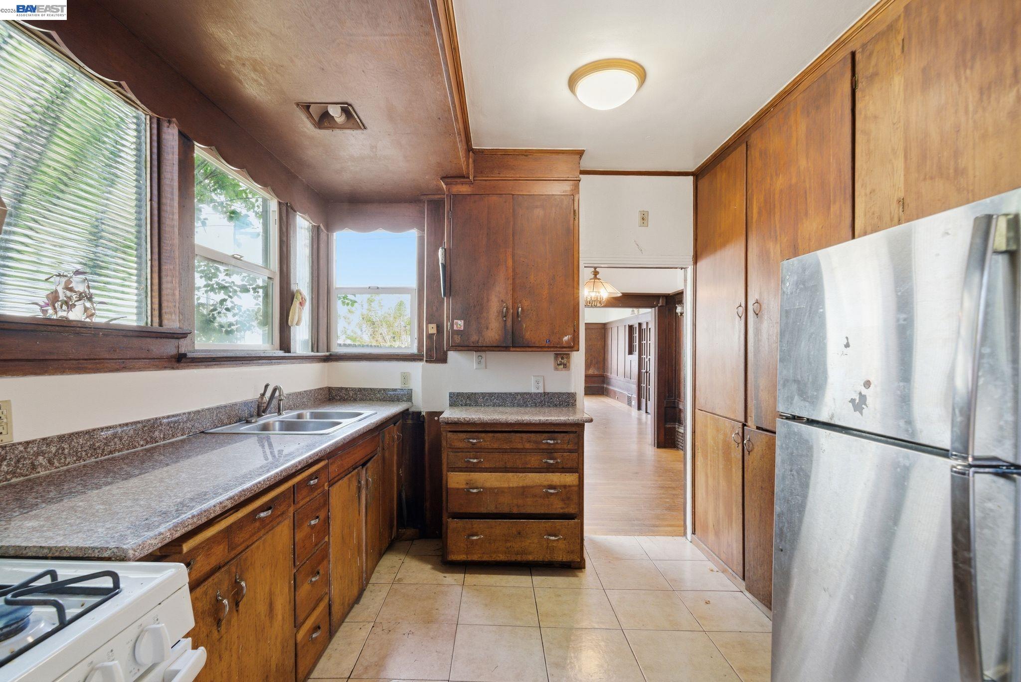 Detail Gallery Image 12 of 36 For 5315 Cole Street, Oakland,  CA 94601 - – Beds | – Baths