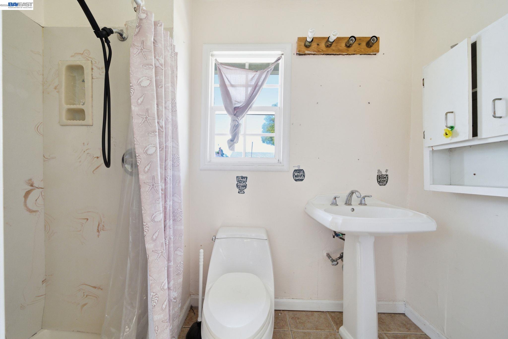 Detail Gallery Image 32 of 36 For 5315 Cole Street, Oakland,  CA 94601 - – Beds | – Baths