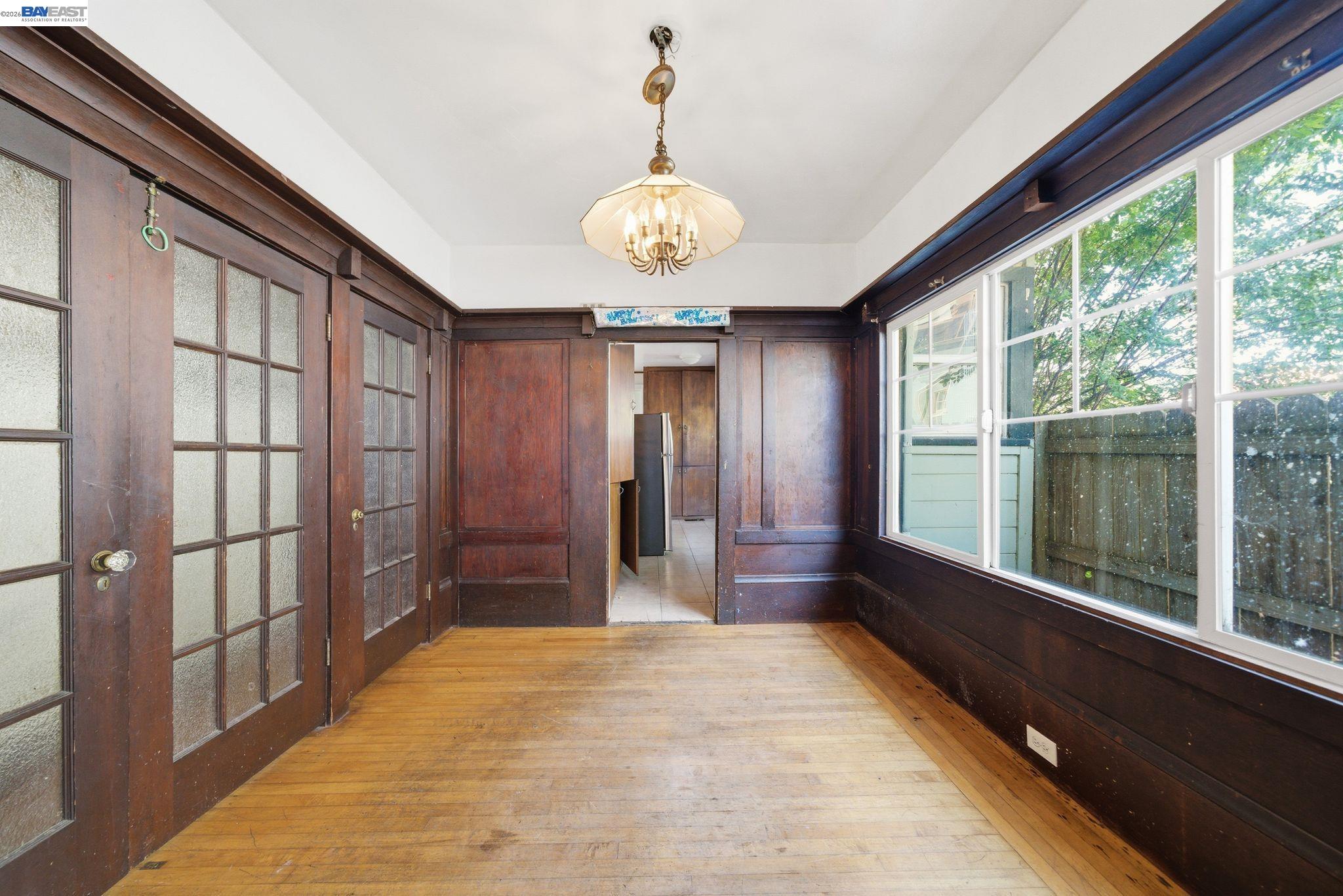 Detail Gallery Image 5 of 36 For 5315 Cole Street, Oakland,  CA 94601 - – Beds | – Baths