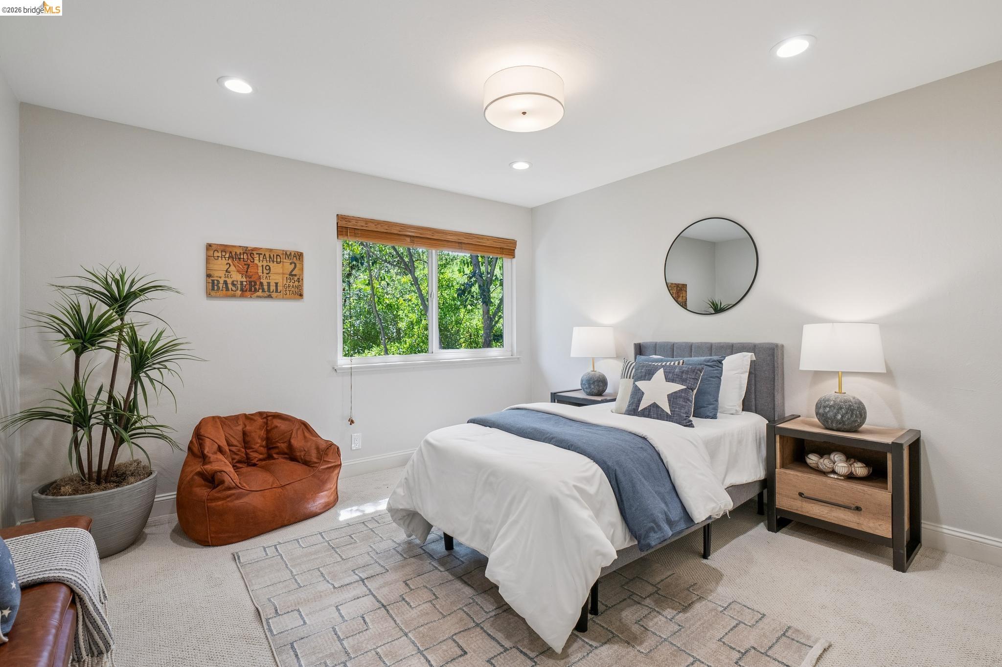 Detail Gallery Image 29 of 40 For 1977 Woodbury Ct, Walnut Creek,  CA 94596 - 5 Beds | 2/1 Baths