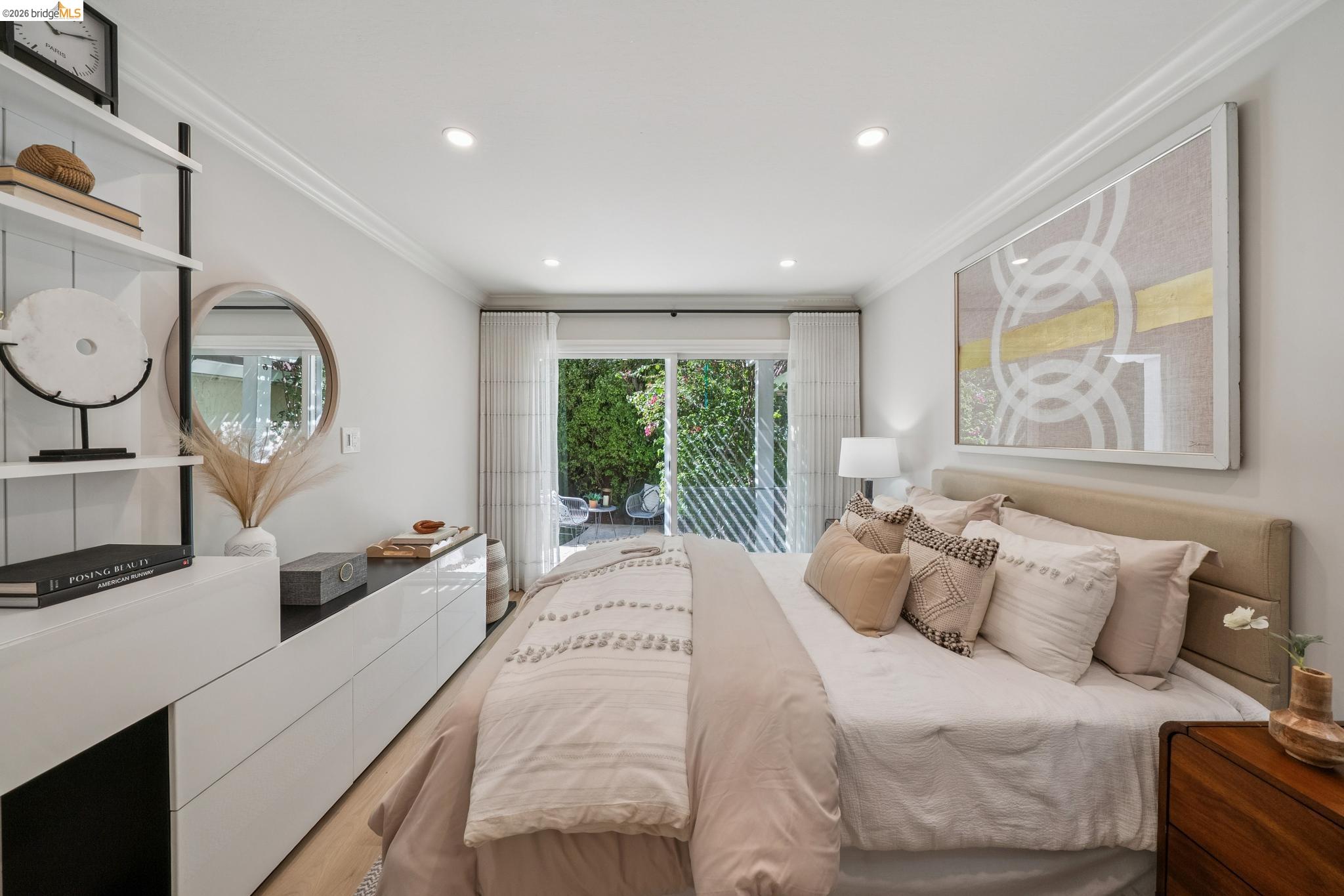 Detail Gallery Image 30 of 40 For 1977 Woodbury Ct, Walnut Creek,  CA 94596 - 5 Beds | 2/1 Baths