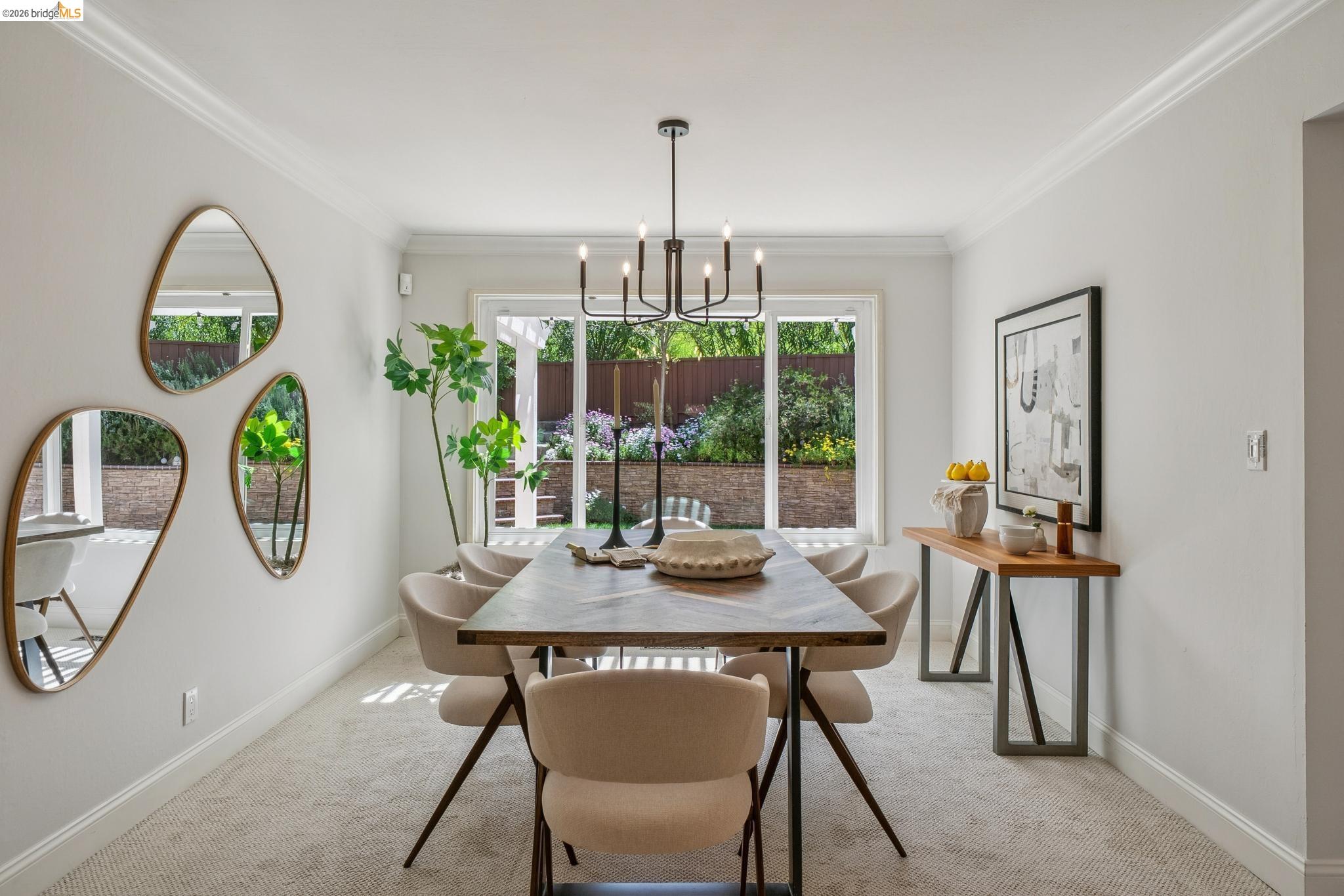 Detail Gallery Image 9 of 40 For 1977 Woodbury Ct, Walnut Creek,  CA 94596 - 5 Beds | 2/1 Baths