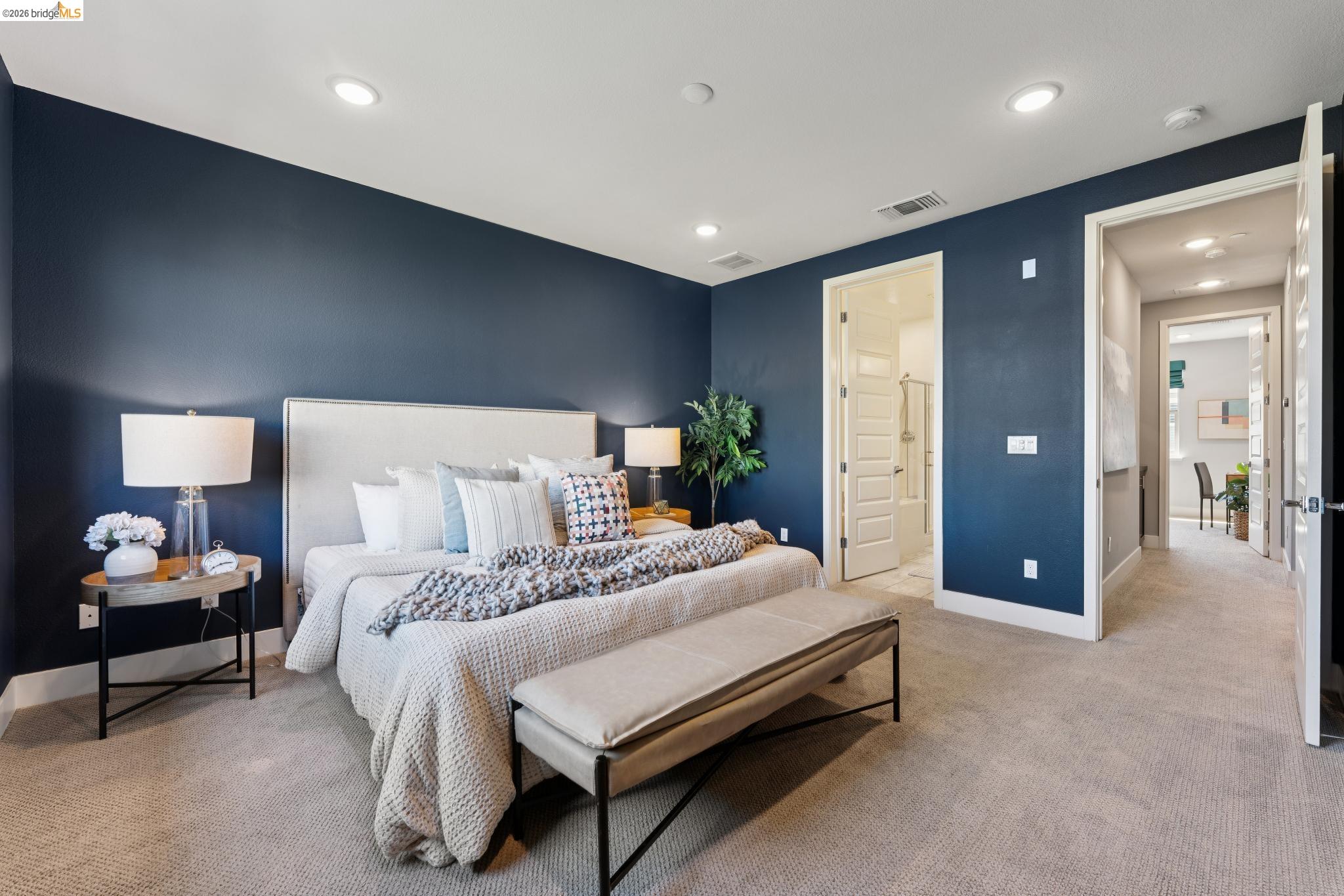 Detail Gallery Image 31 of 60 For 489 Diller Street, Alameda,  CA 94501-7864 - 3 Beds | 3/1 Baths