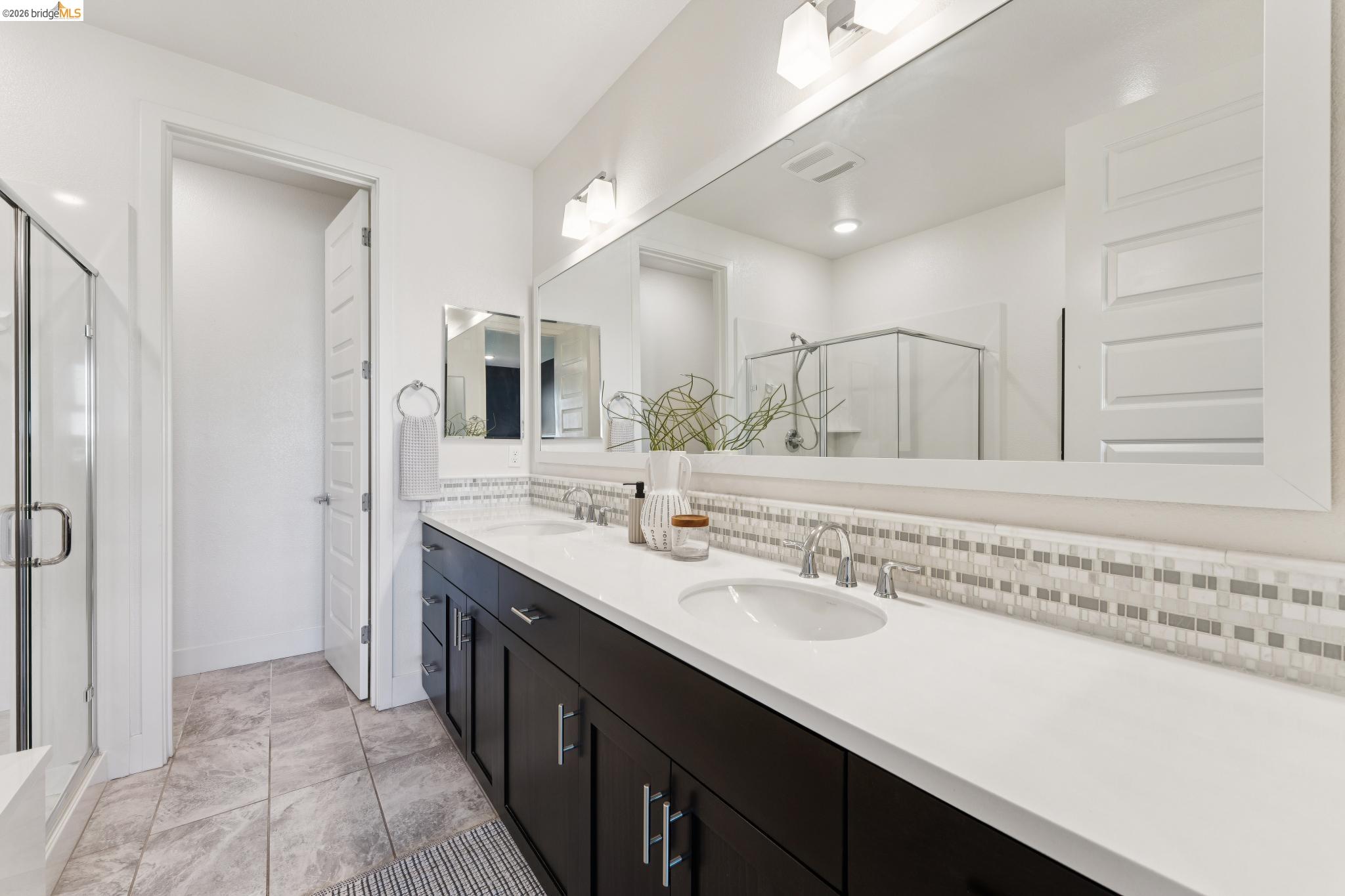 Detail Gallery Image 33 of 60 For 489 Diller Street, Alameda,  CA 94501-7864 - 3 Beds | 3/1 Baths