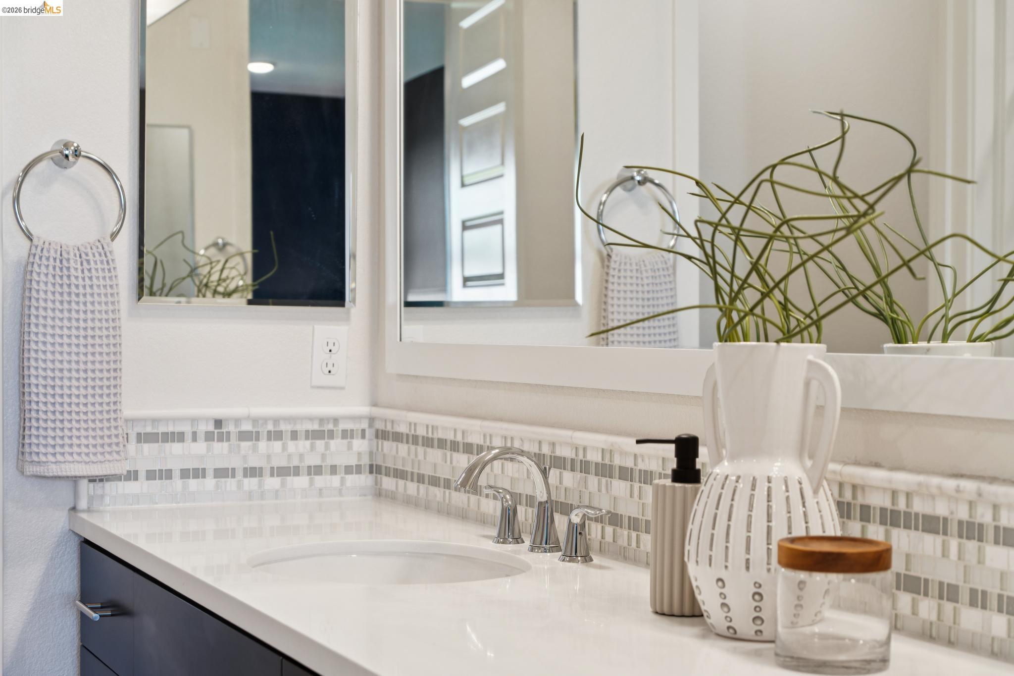 Detail Gallery Image 34 of 60 For 489 Diller Street, Alameda,  CA 94501-7864 - 3 Beds | 3/1 Baths