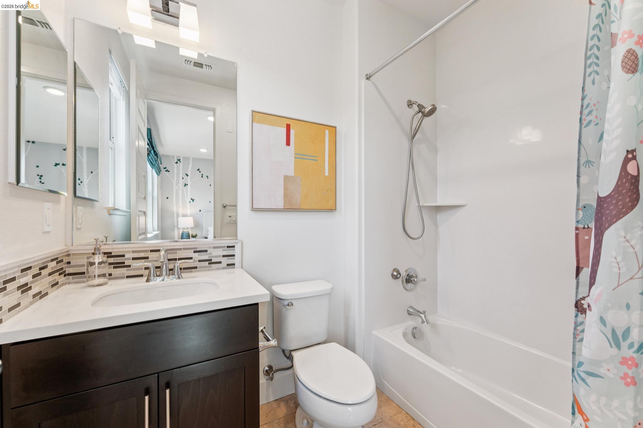 Detail Gallery Image 43 of 60 For 489 Diller Street, Alameda,  CA 94501-7864 - 3 Beds | 3/1 Baths