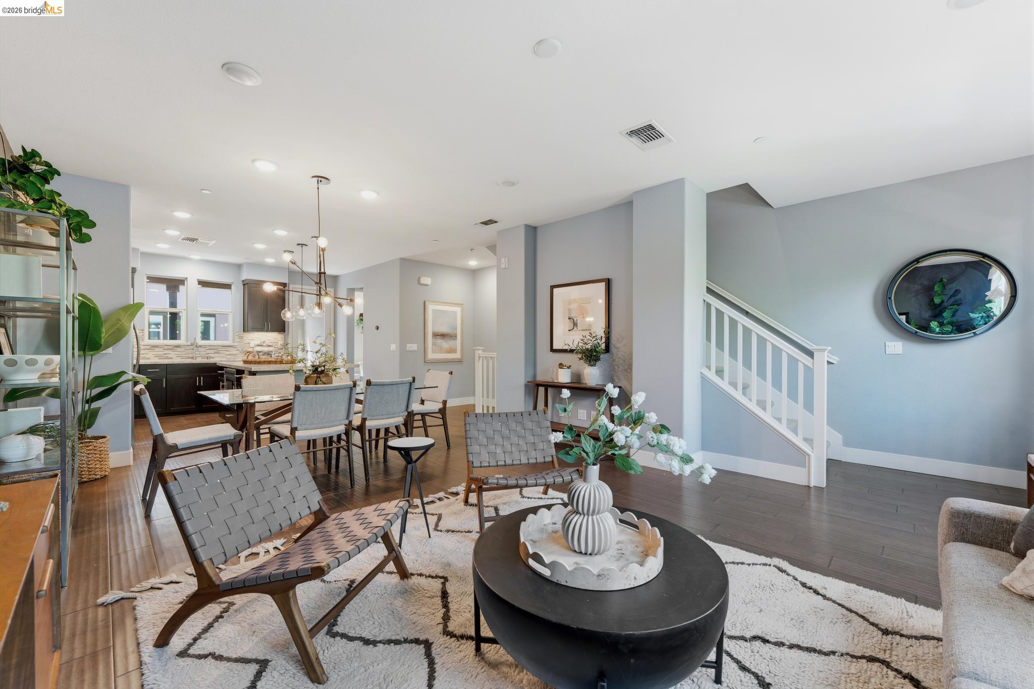 Detail Gallery Image 7 of 60 For 489 Diller Street, Alameda,  CA 94501-7864 - 3 Beds | 3/1 Baths