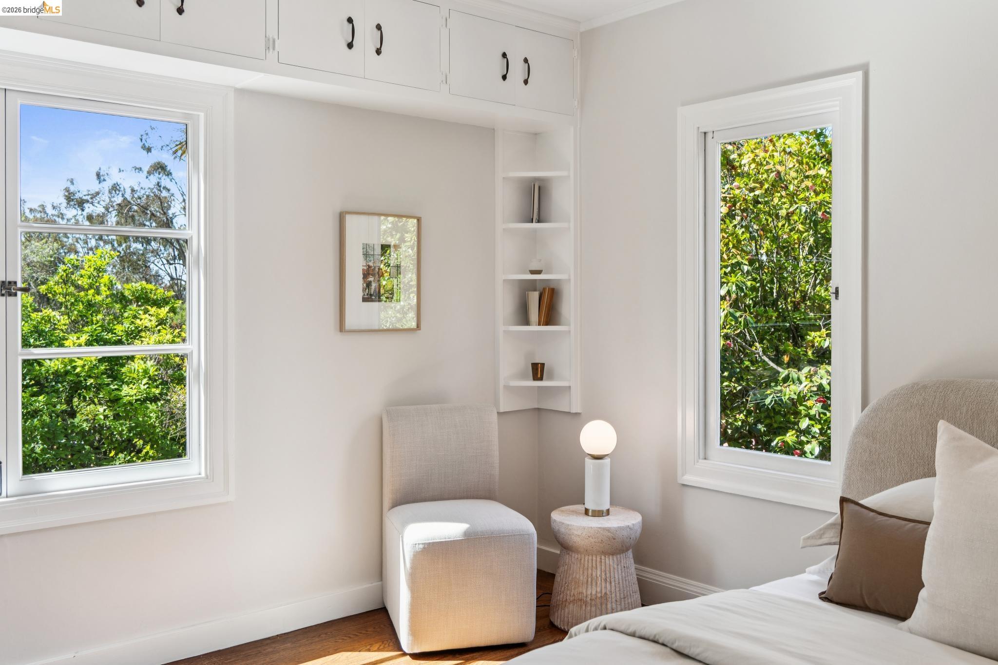 Detail Gallery Image 33 of 60 For 2615 La Cuesta Ave, Oakland,  CA 94611 - 3 Beds | 3 Baths