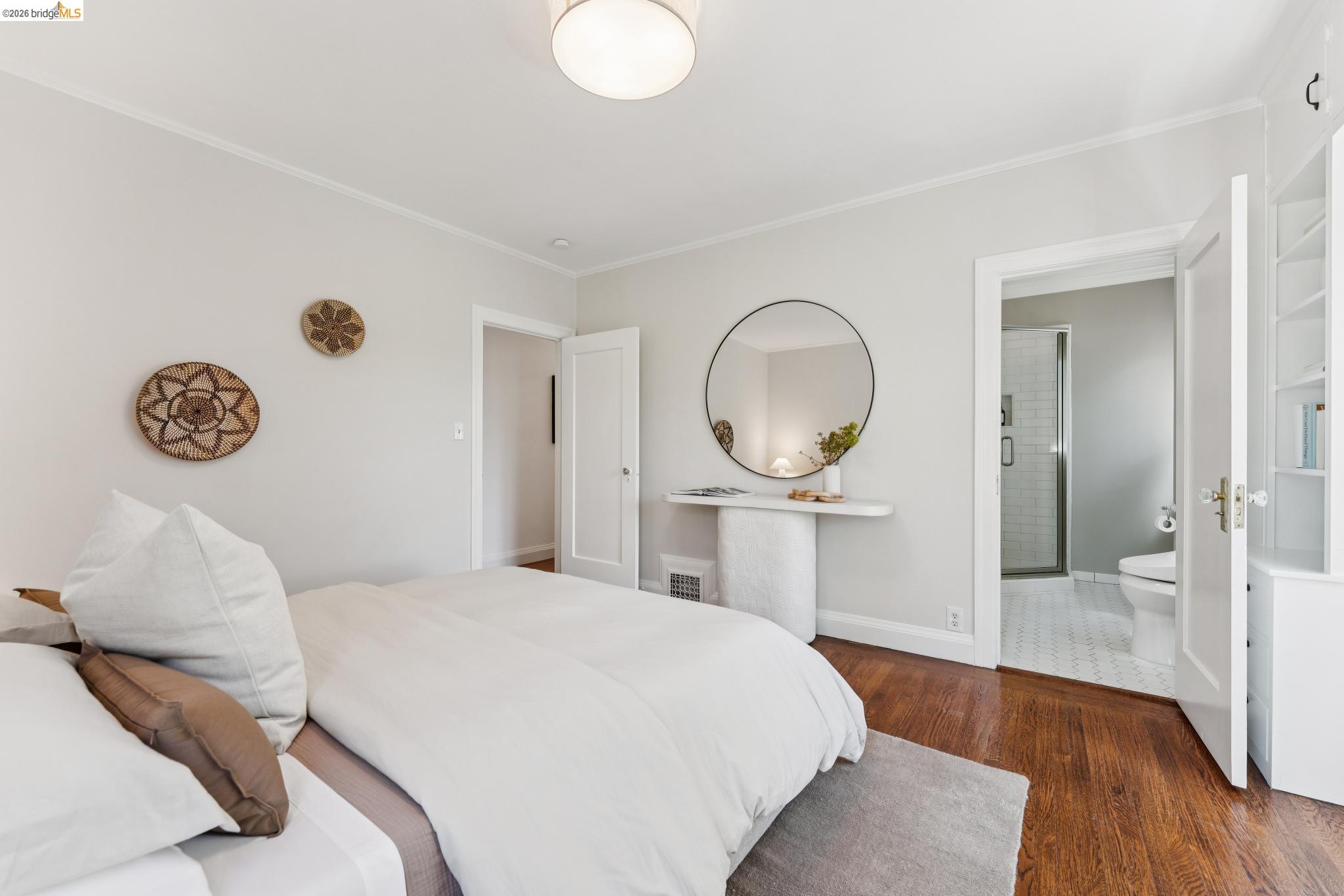 Detail Gallery Image 35 of 60 For 2615 La Cuesta Ave, Oakland,  CA 94611 - 3 Beds | 3 Baths