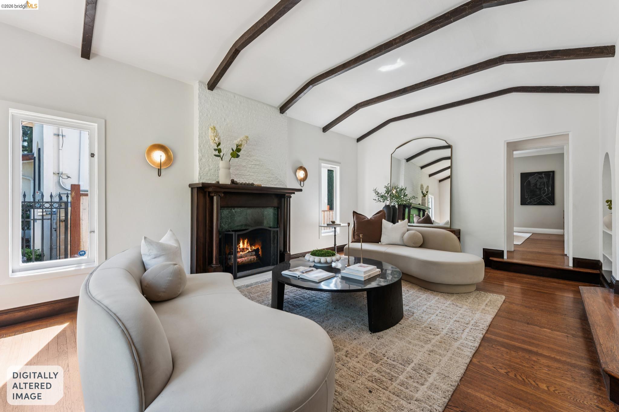 Detail Gallery Image 8 of 60 For 2615 La Cuesta Ave, Oakland,  CA 94611 - 3 Beds | 3 Baths