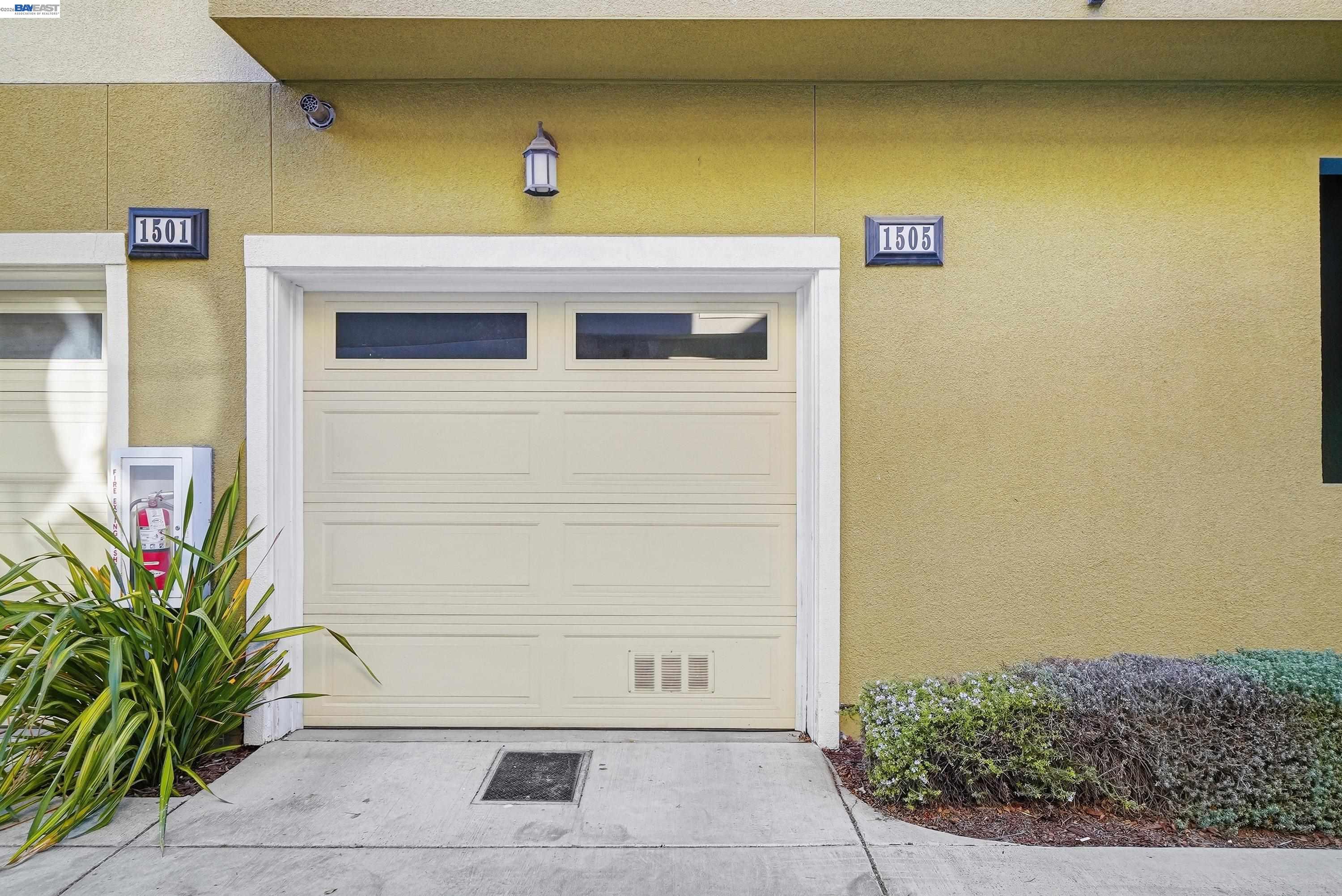 Detail Gallery Image 30 of 37 For 1505 Coyote Creek Way, Milpitas,  CA 95035 - 2 Beds | 2/1 Baths