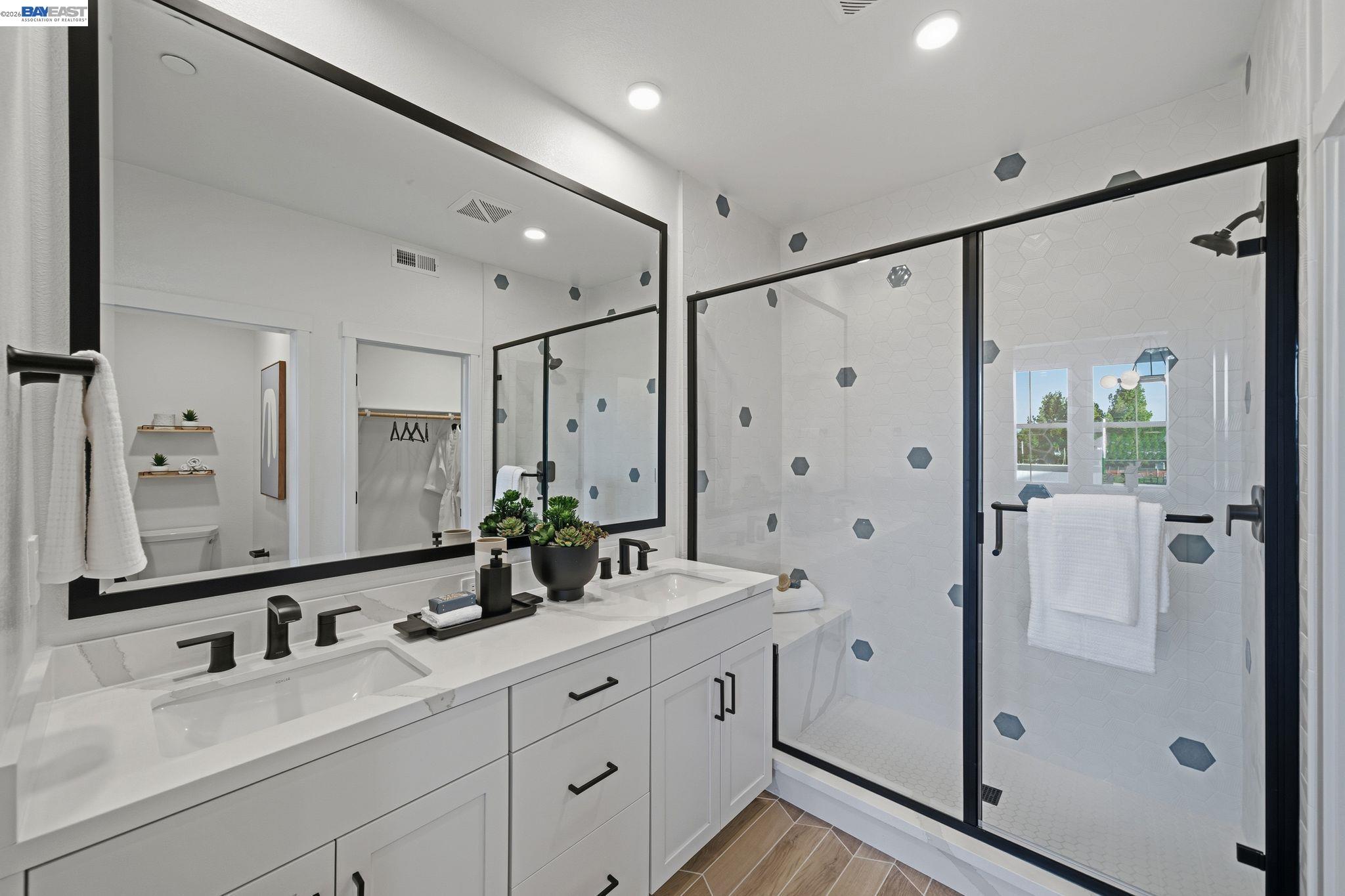 Photo #18: 41128697 Listing: Photo #18