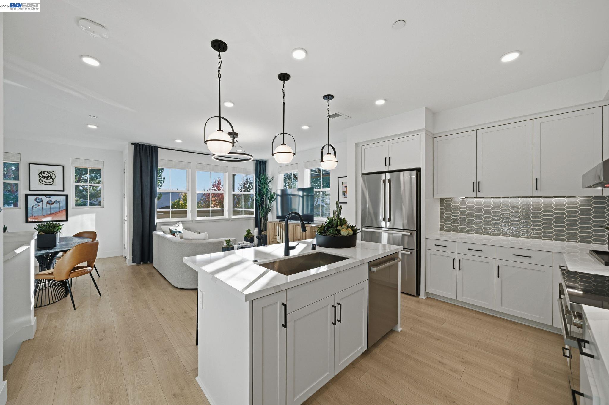 Photo #8: 41128697 Listing: Photo #8