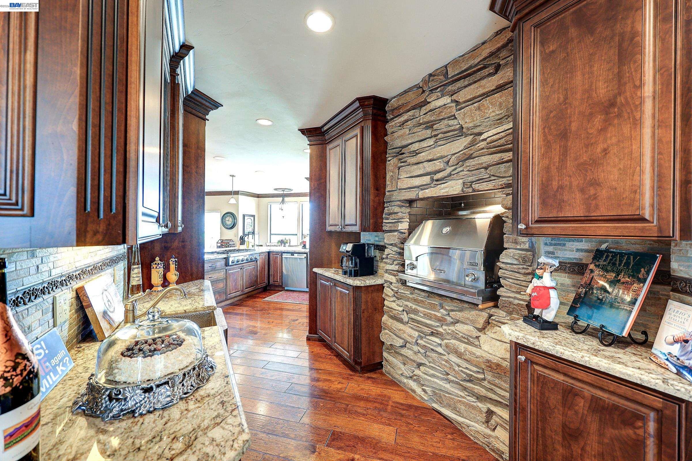 Detail Gallery Image 22 of 60 For 1310 Hampton Ct, Discovery Bay,  CA 94505 - 4 Beds | 3/1 Baths