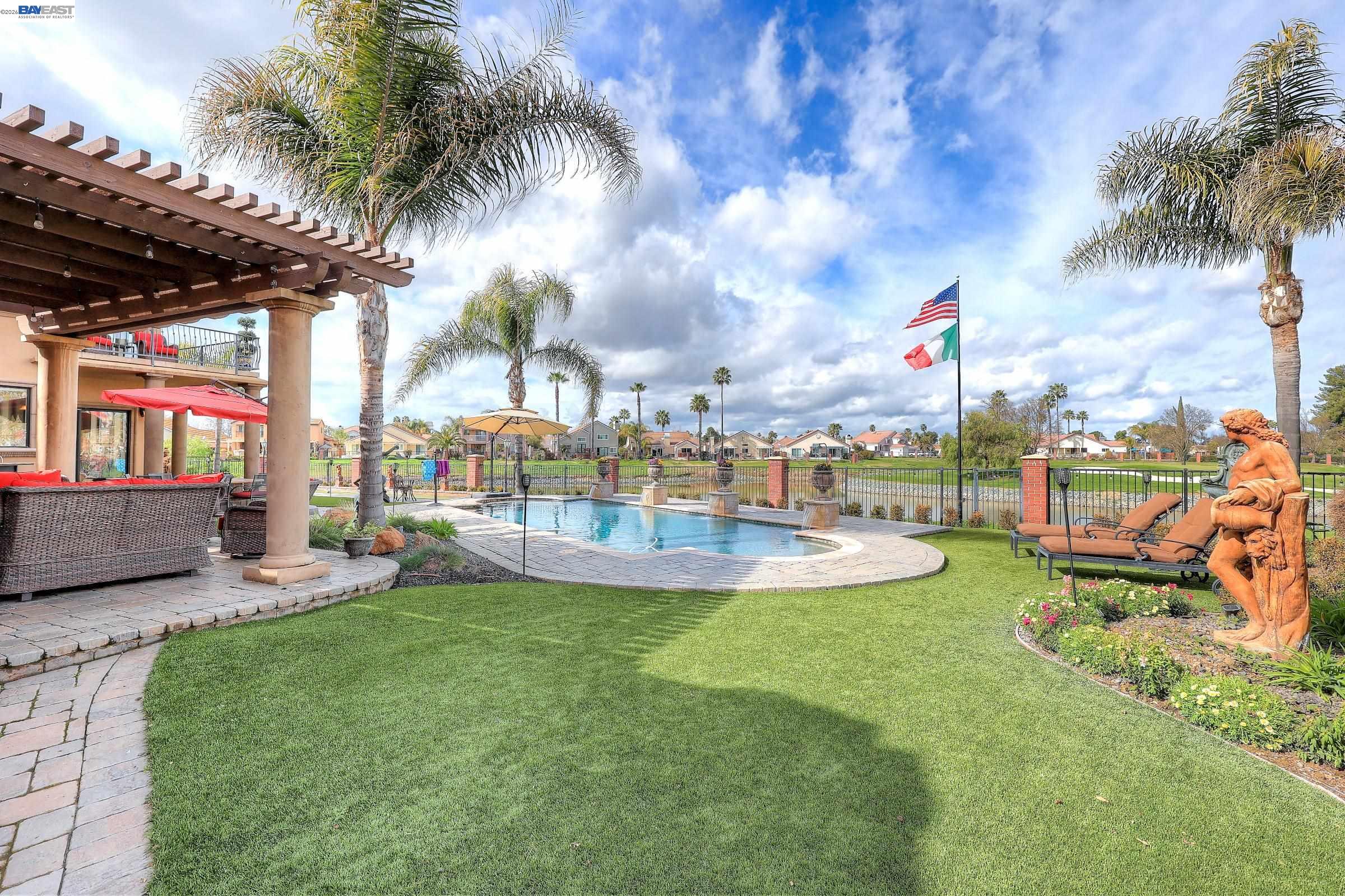 Detail Gallery Image 37 of 60 For 1310 Hampton Ct, Discovery Bay,  CA 94505 - 4 Beds | 3/1 Baths