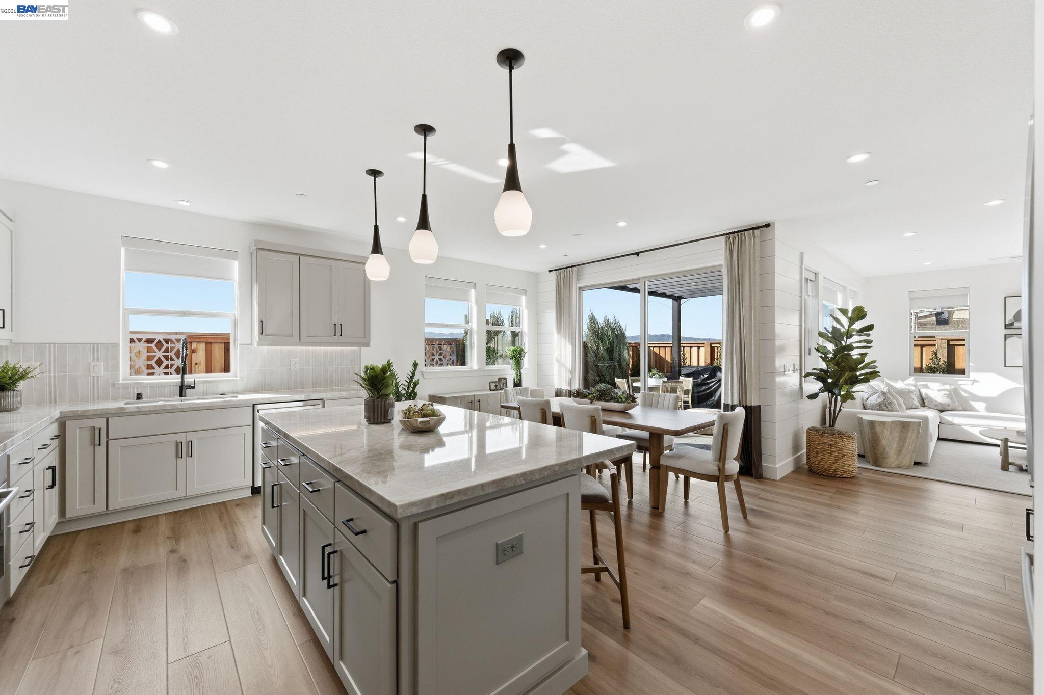 Detail Gallery Image 2 of 40 For 3938 Viggo Way, Dublin,  CA 94568 - 4 Beds | 3 Baths