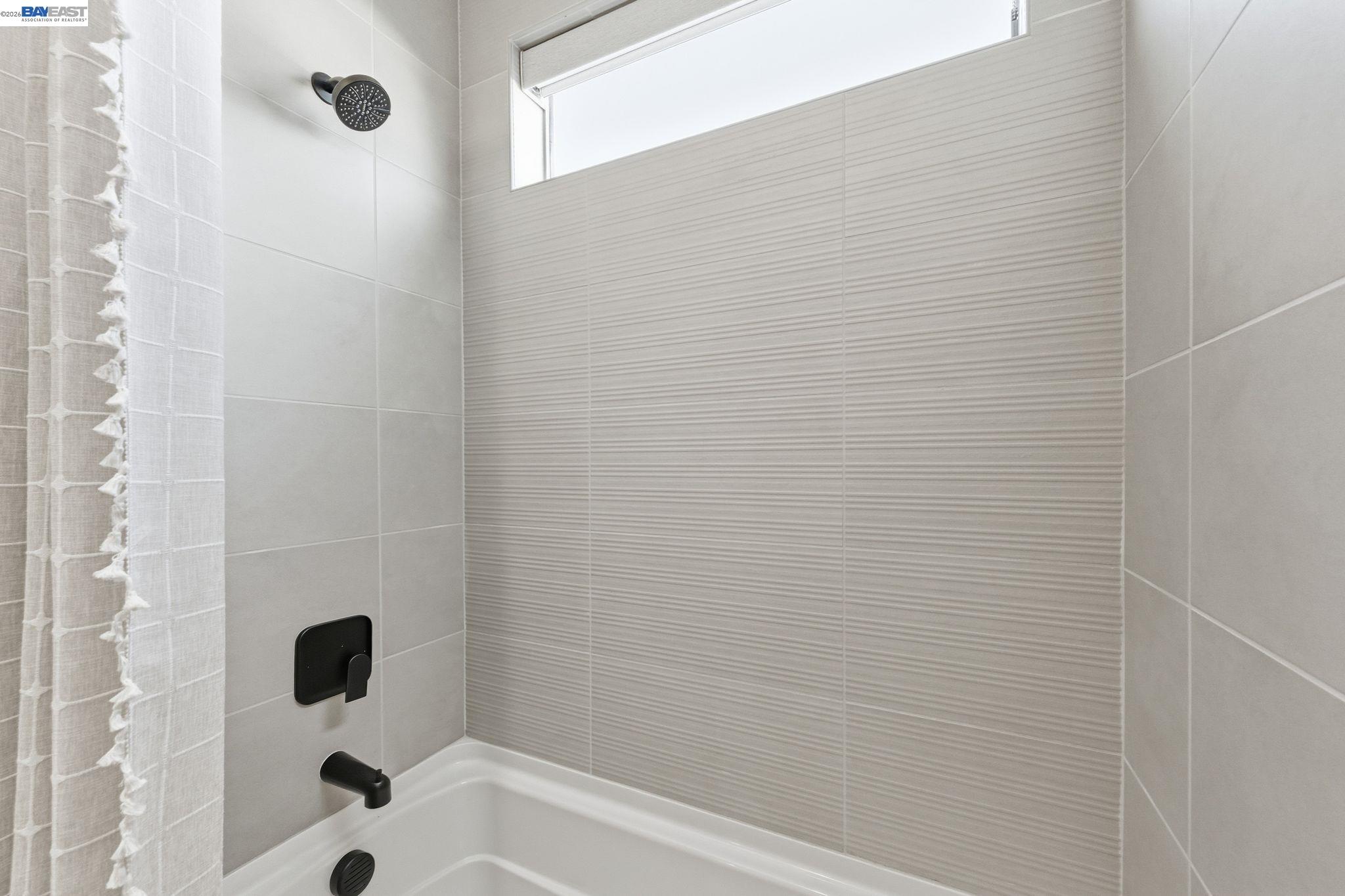 Detail Gallery Image 33 of 40 For 3938 Viggo Way, Dublin,  CA 94568 - 4 Beds | 3 Baths