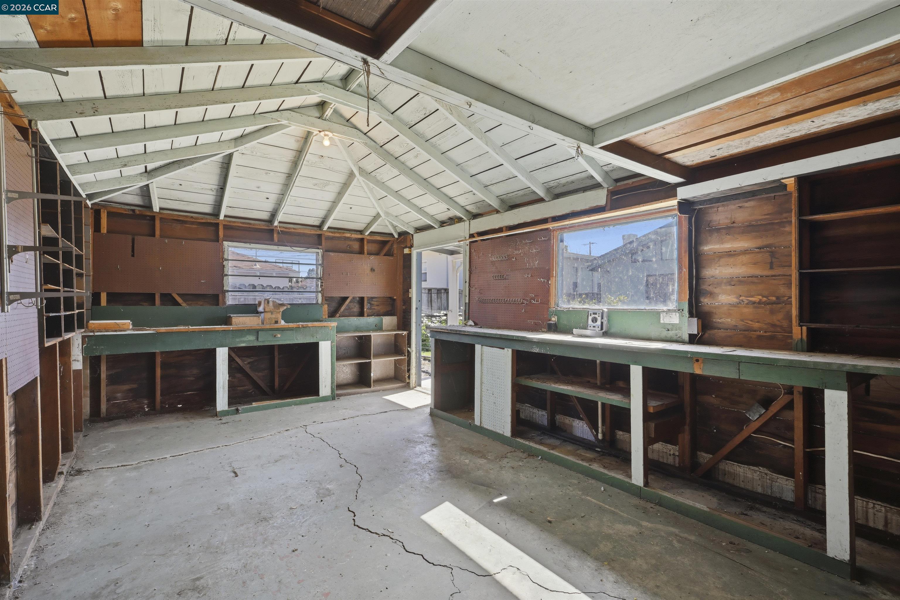 Detail Gallery Image 30 of 36 For 17930 via Toledo, San Lorenzo,  CA 94580 - 3 Beds | 2 Baths