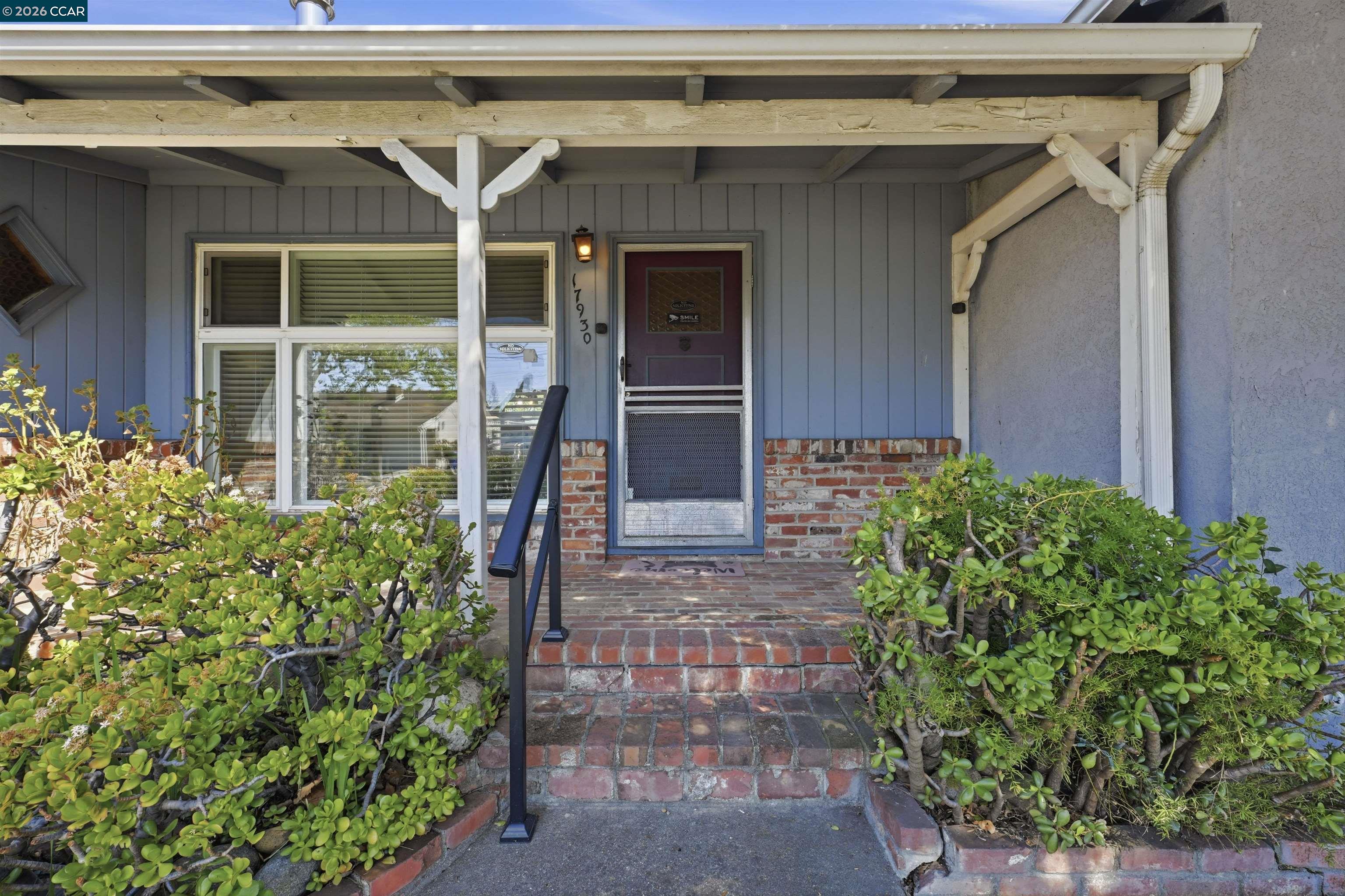 Detail Gallery Image 34 of 36 For 17930 via Toledo, San Lorenzo,  CA 94580 - 3 Beds | 2 Baths