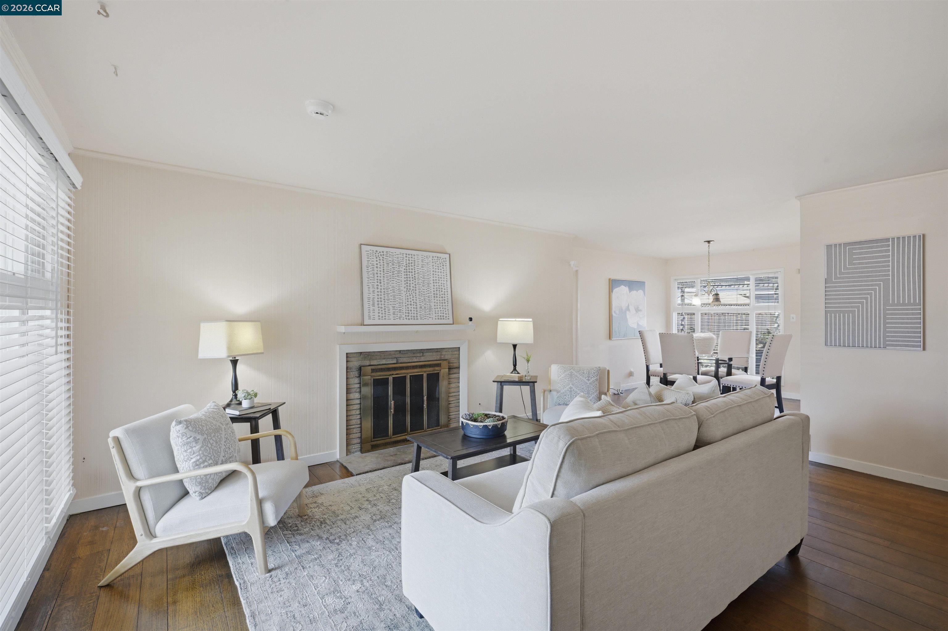 Detail Gallery Image 8 of 36 For 17930 via Toledo, San Lorenzo,  CA 94580 - 3 Beds | 2 Baths