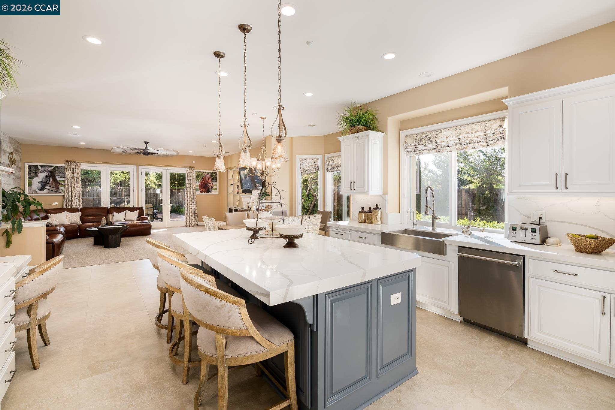 Detail Gallery Image 16 of 51 For 3432 Ashbourne Cir, San Ramon,  CA 94583 - 5 Beds | 5/1 Baths