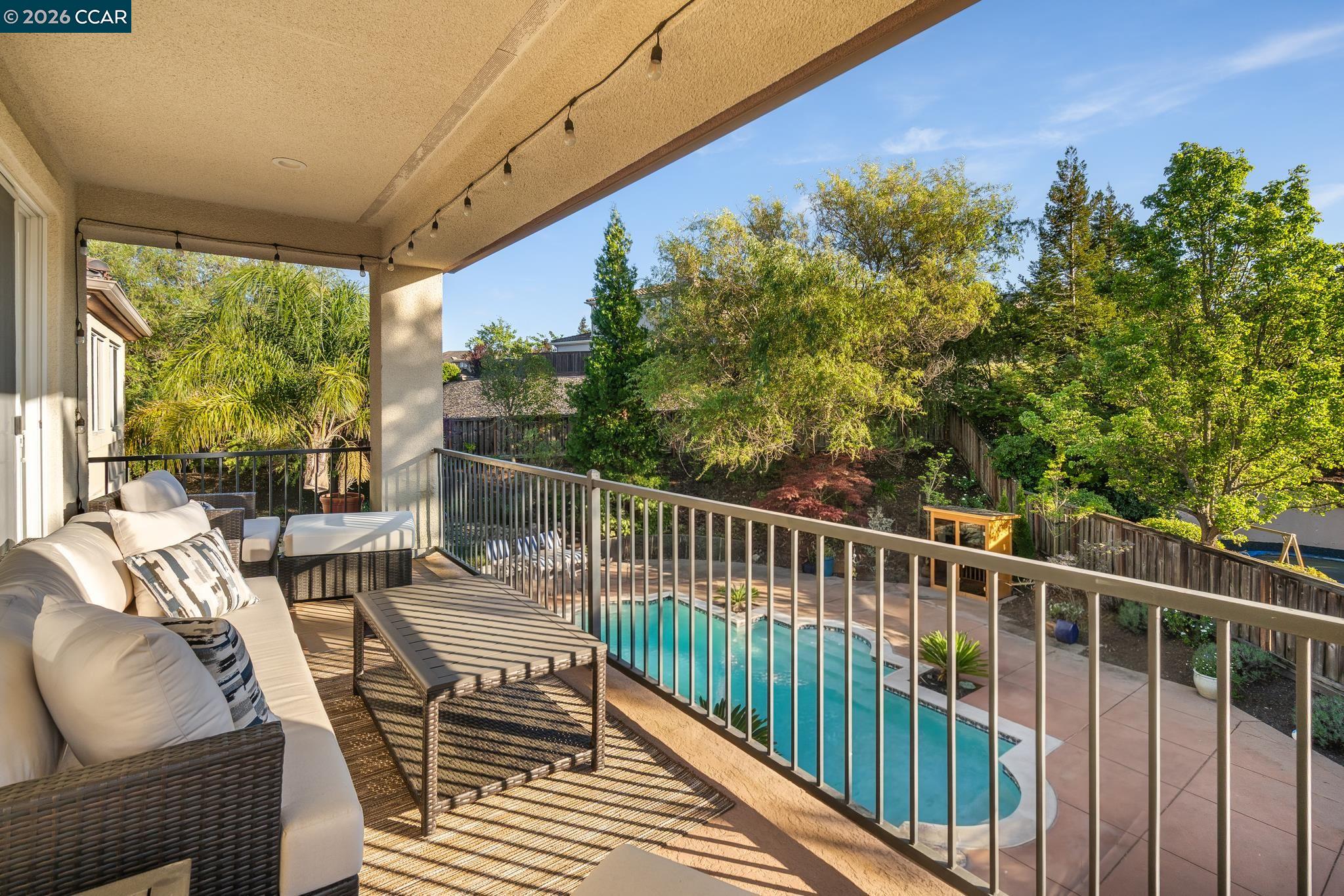 Detail Gallery Image 25 of 51 For 3432 Ashbourne Cir, San Ramon,  CA 94583 - 5 Beds | 5/1 Baths