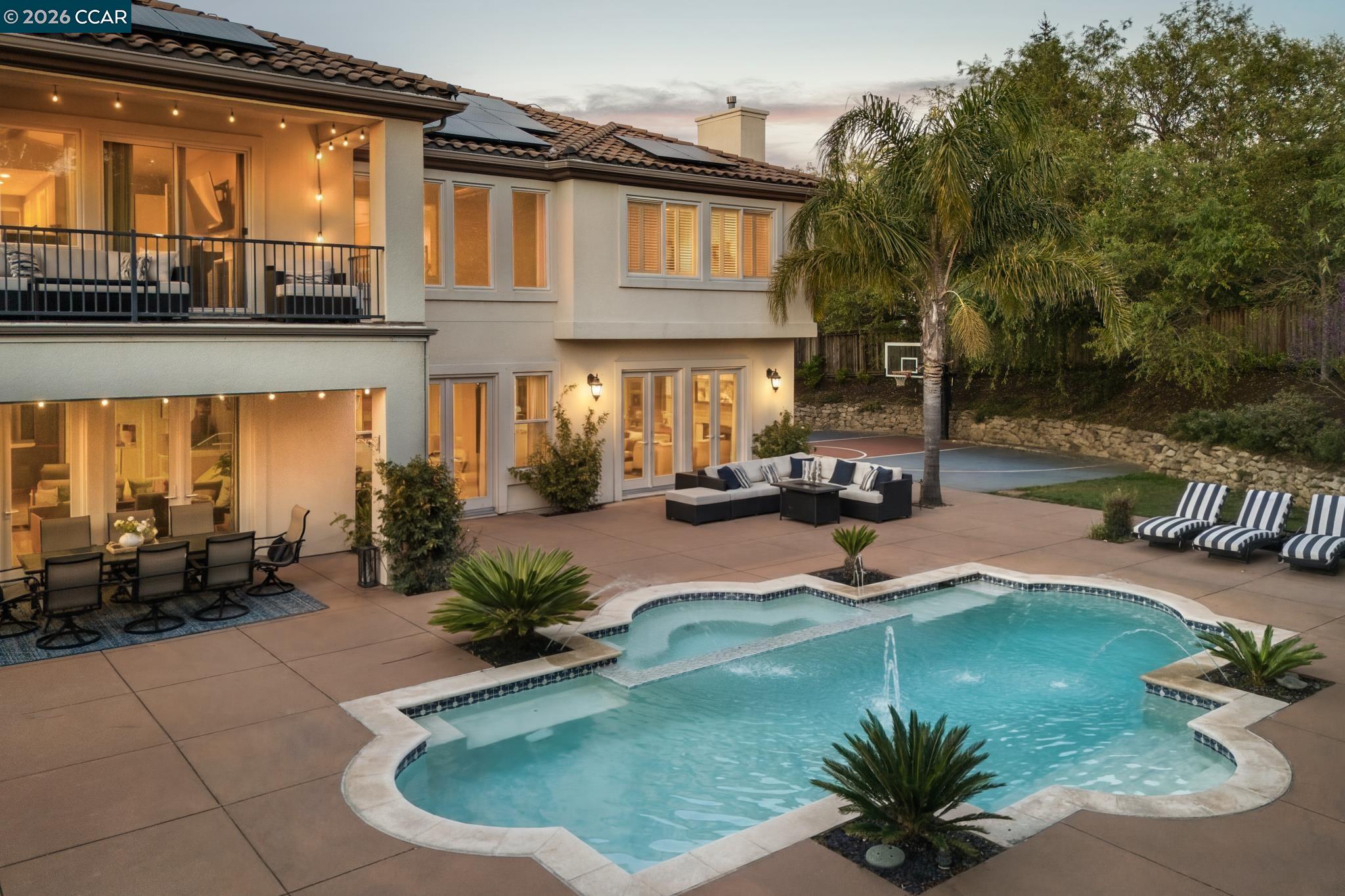 Detail Gallery Image 36 of 51 For 3432 Ashbourne Cir, San Ramon,  CA 94583 - 5 Beds | 5/1 Baths