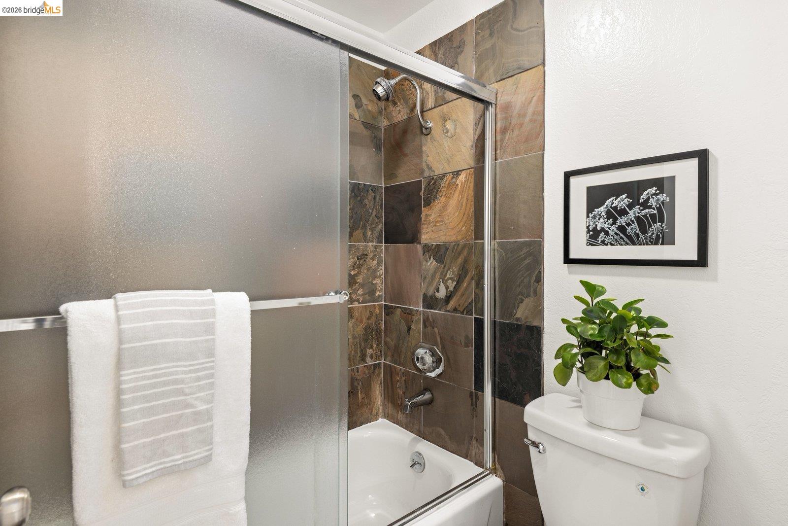 Photo #21: 41128707 Listing: Photo #21