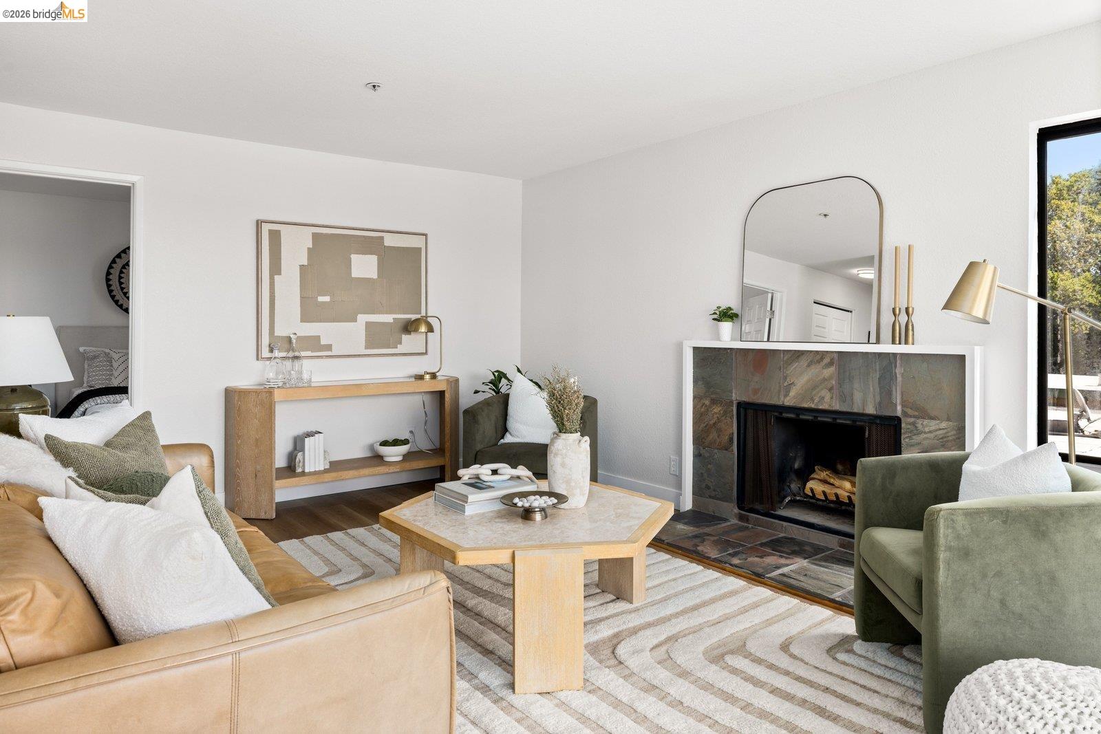 Photo #5: 41128707 Listing: Photo #5