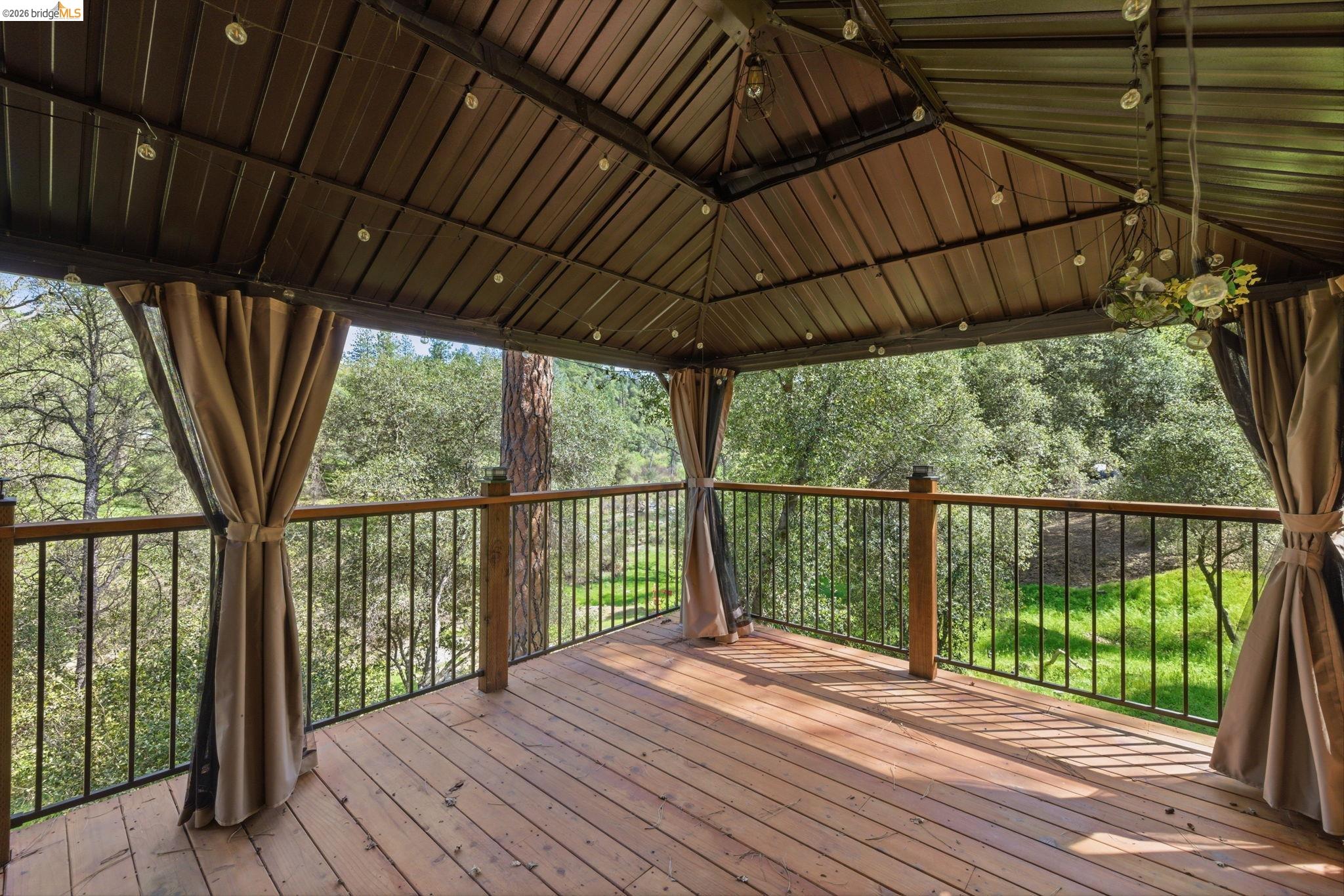 Detail Gallery Image 2 of 28 For 13133 Wells Fargo Dr, Groveland,  CA 95321 - 2 Beds | 2 Baths