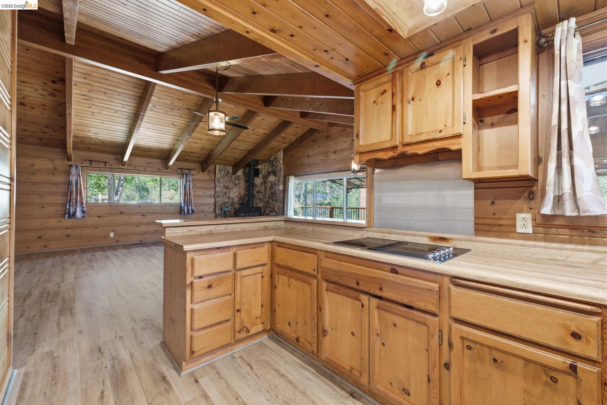 Detail Gallery Image 11 of 28 For 13133 Wells Fargo Dr, Groveland,  CA 95321 - 2 Beds | 2 Baths