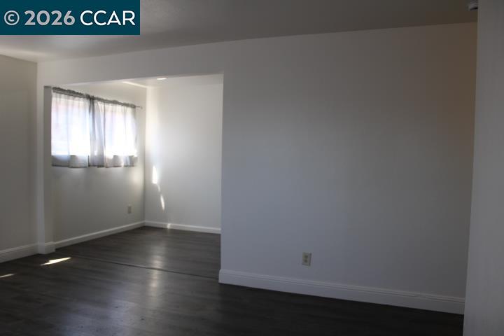 Detail Gallery Image 5 of 15 For 3800 Waller Ave #D,  Richmond,  CA 94804 - 3 Beds | 1 Baths