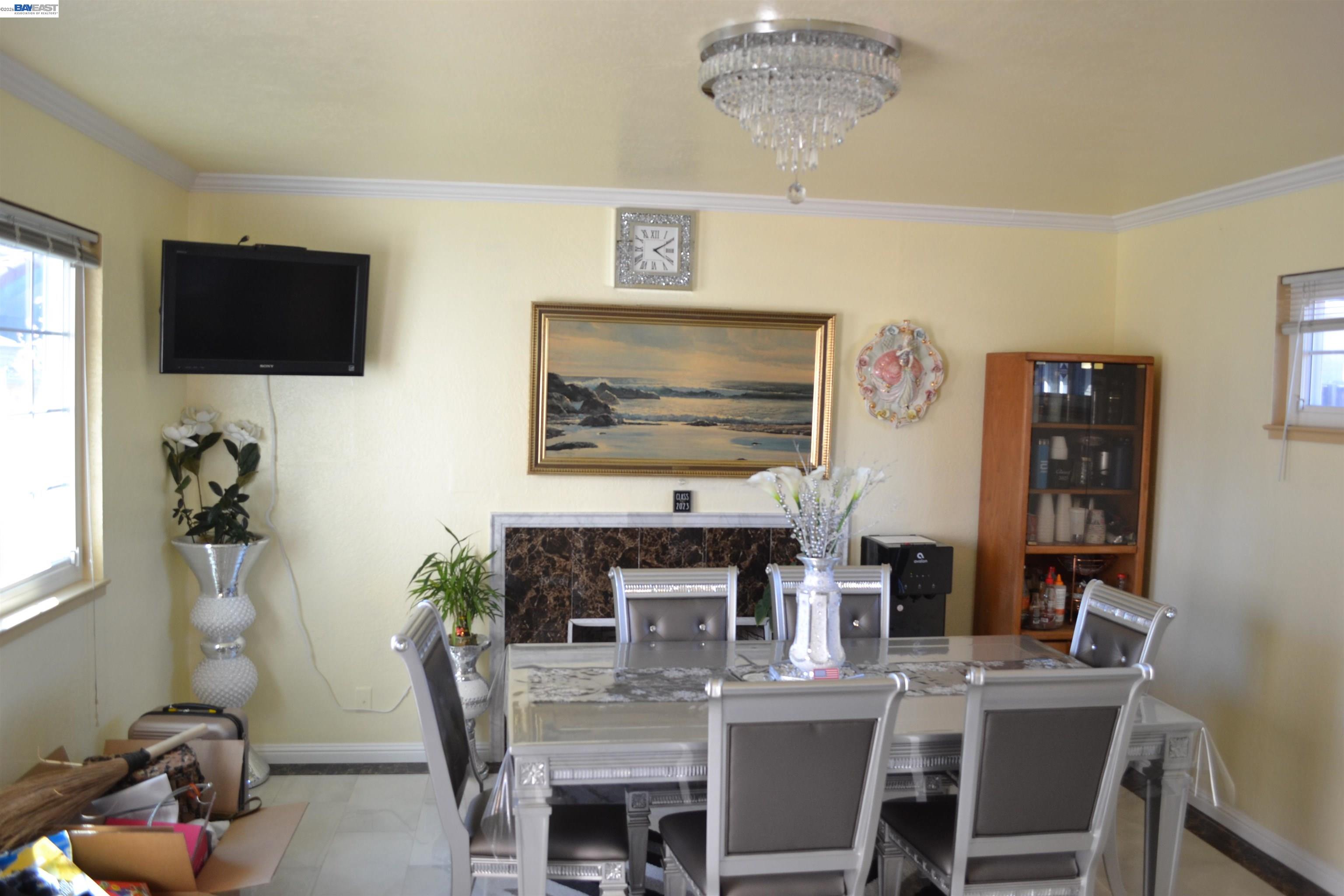 Detail Gallery Image 15 of 59 For 27093 Lemay Way, Hayward,  CA 94544 - 5 Beds | 3 Baths