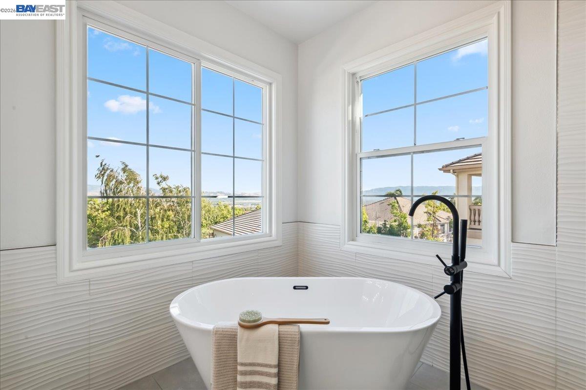 Detail Gallery Image 30 of 60 For 2890 Sable Oaks Way, Dublin,  CA 94568 - 5 Beds | 5/1 Baths