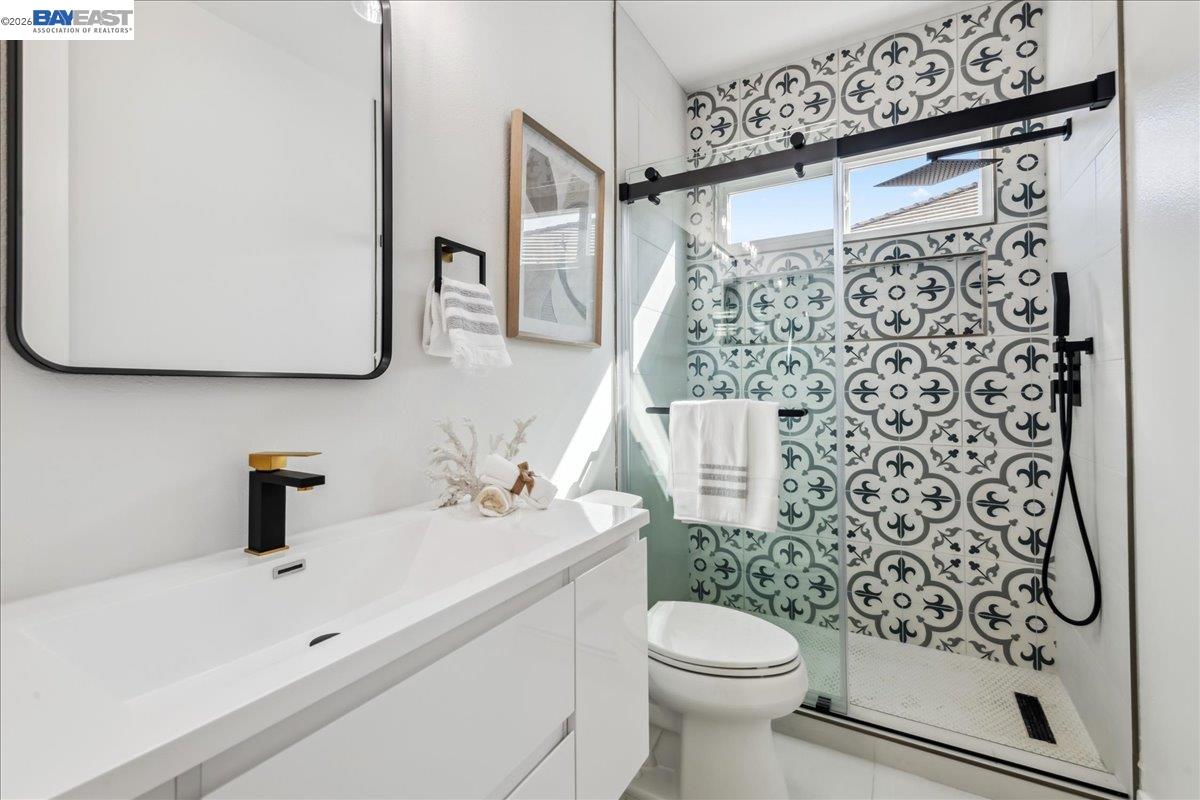 Detail Gallery Image 36 of 60 For 2890 Sable Oaks Way, Dublin,  CA 94568 - 5 Beds | 5/1 Baths