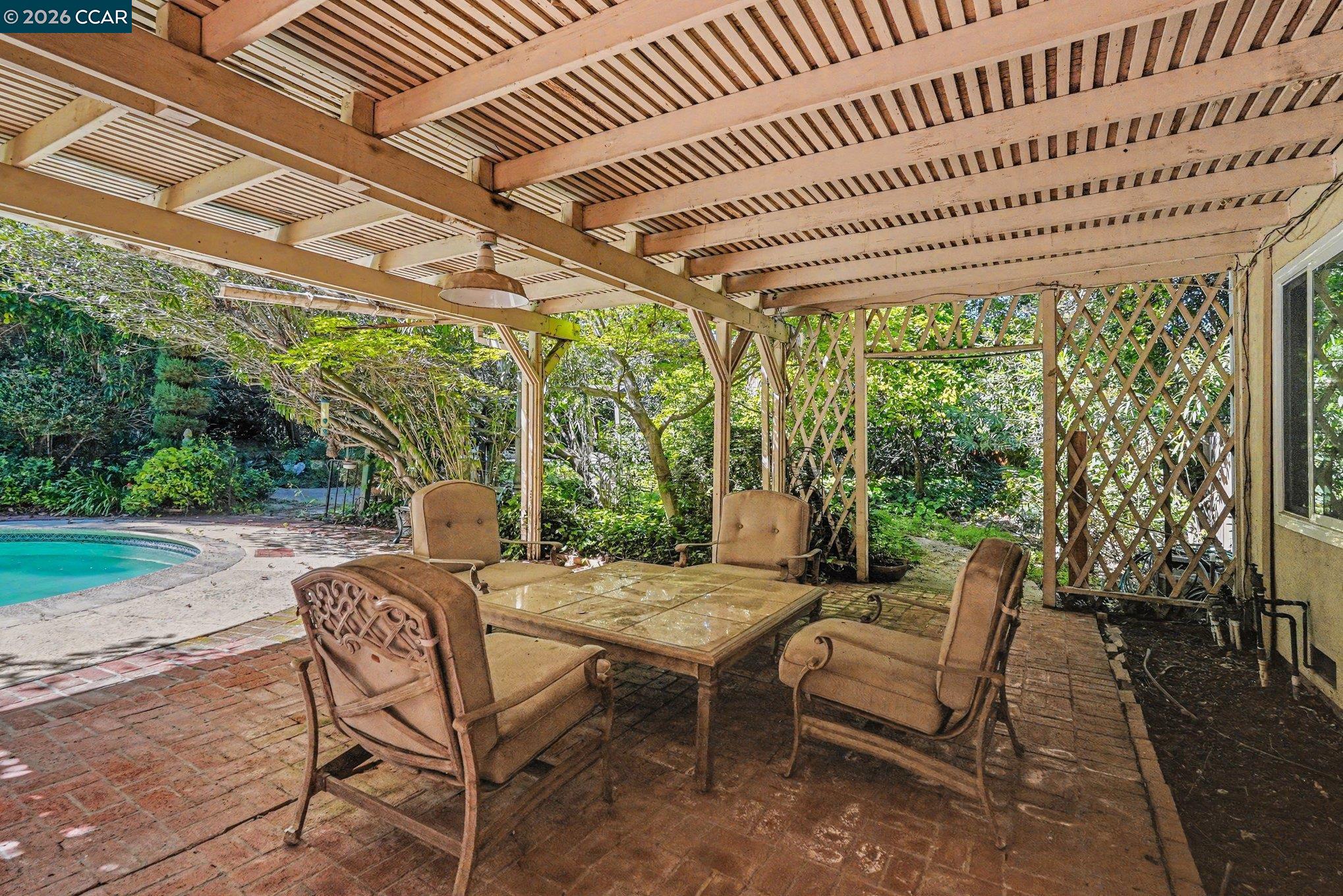 Detail Gallery Image 36 of 41 For 2030 Clearview Ct, Walnut Creek,  CA 94598 - 4 Beds | 3 Baths