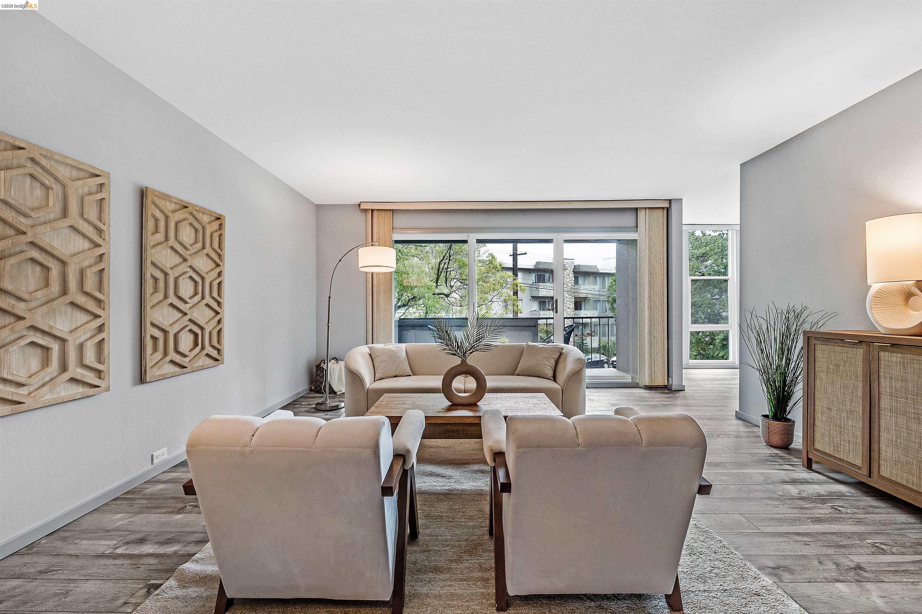 Photo #3: 41128720 Listing: Photo #3