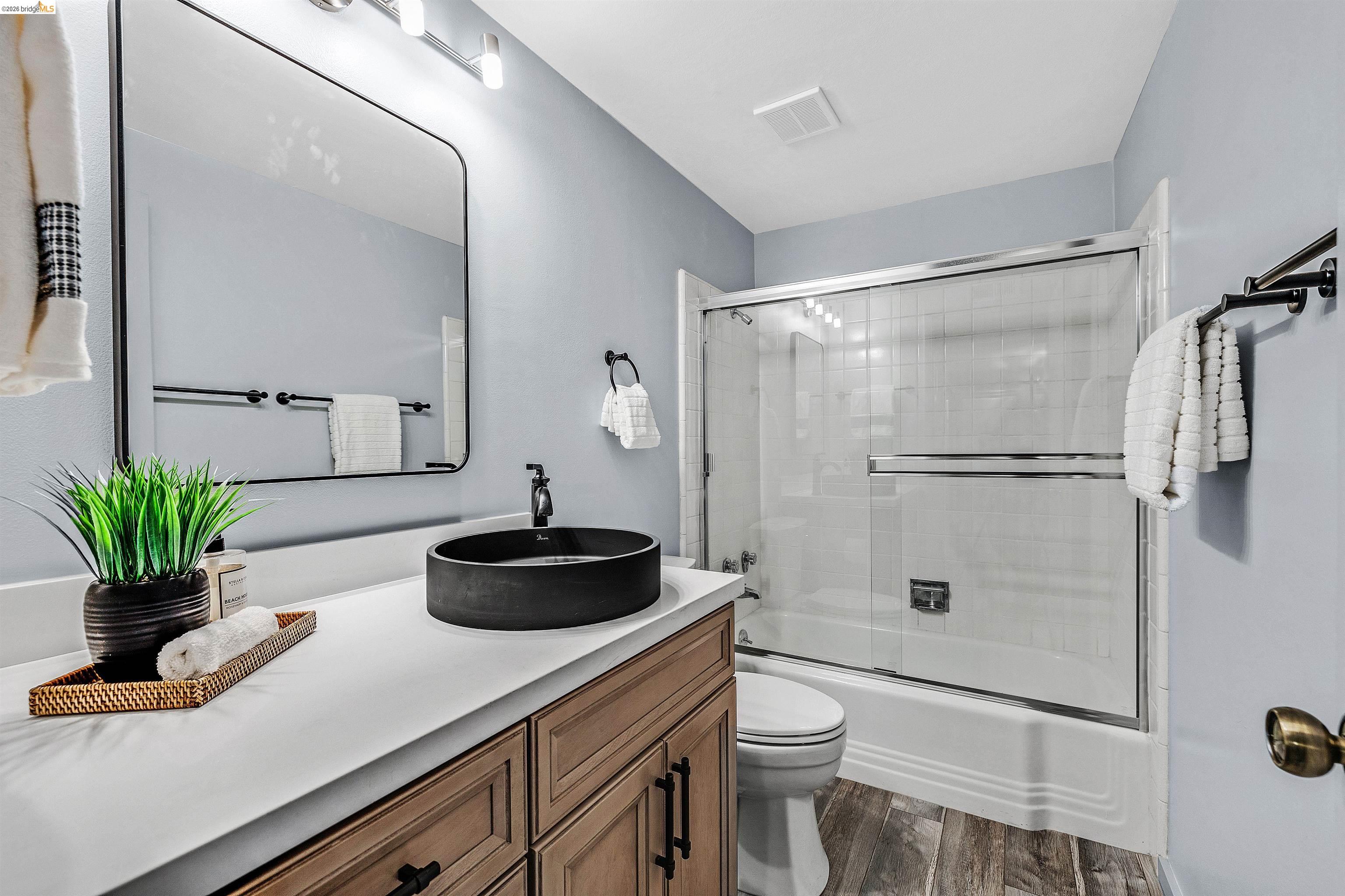 Photo #20: 41128720 Listing: Photo #20