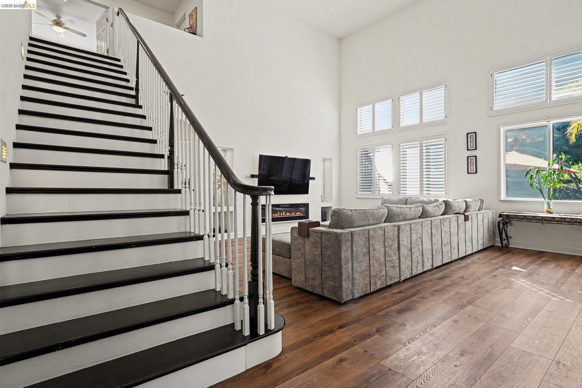 Detail Gallery Image 15 of 41 For 6007 Westside Dr, San Ramon,  CA 94583 - 5 Beds | 3/1 Baths