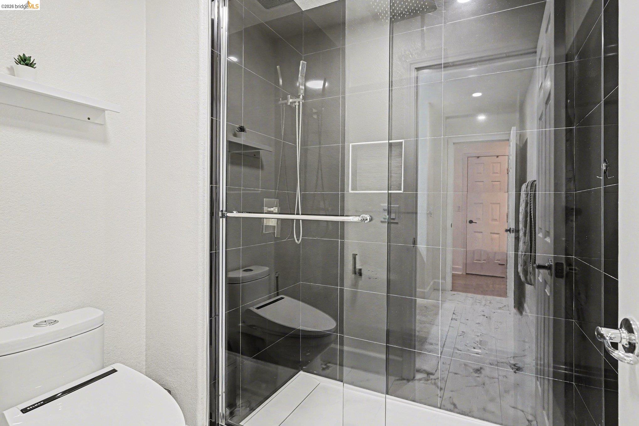 Detail Gallery Image 31 of 41 For 6007 Westside Dr, San Ramon,  CA 94583 - 5 Beds | 3/1 Baths