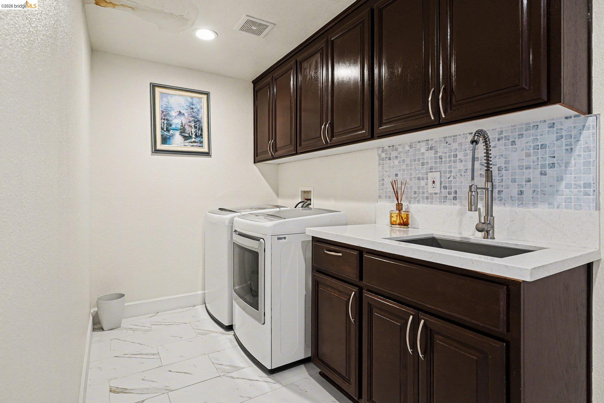 Detail Gallery Image 32 of 41 For 6007 Westside Dr, San Ramon,  CA 94583 - 5 Beds | 3/1 Baths