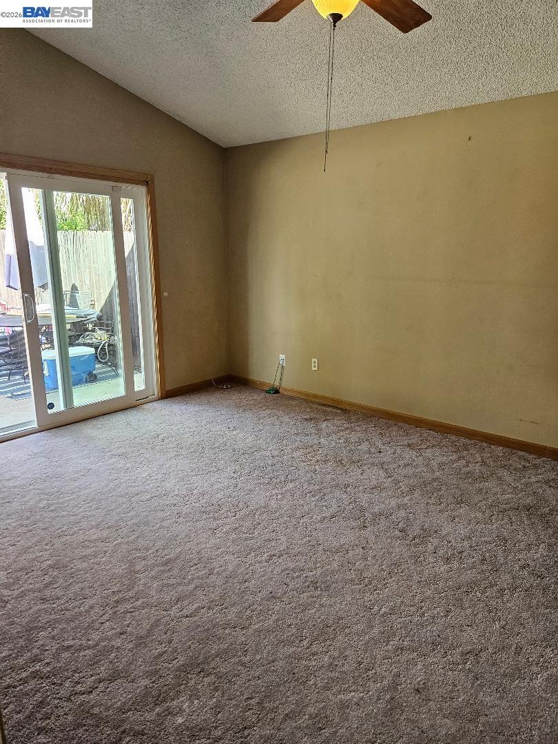 Detail Gallery Image 6 of 17 For 8504 Sunnybrea Dr, Sacramento,  CA 95823 - 3 Beds | 2 Baths