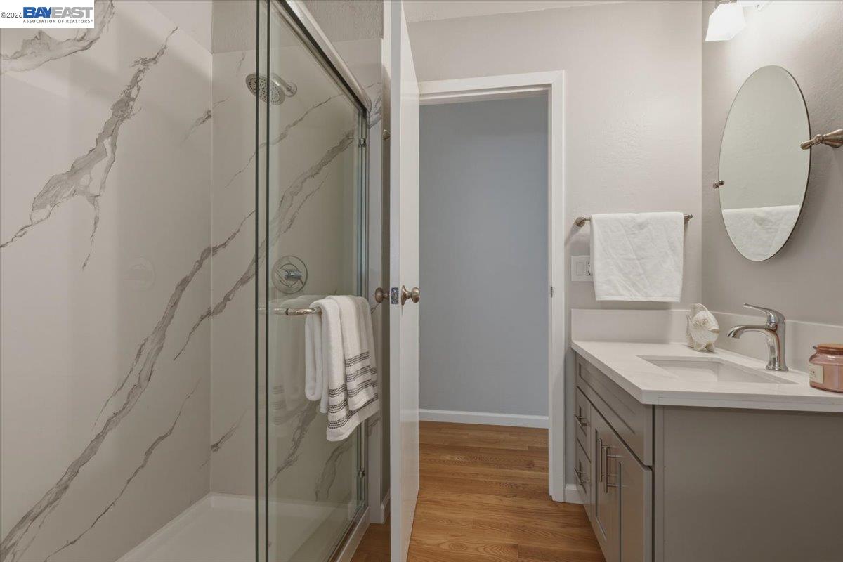 Detail Gallery Image 18 of 43 For 6130 Harbord Dr, Oakland,  CA 94611 - 3 Beds | 3 Baths