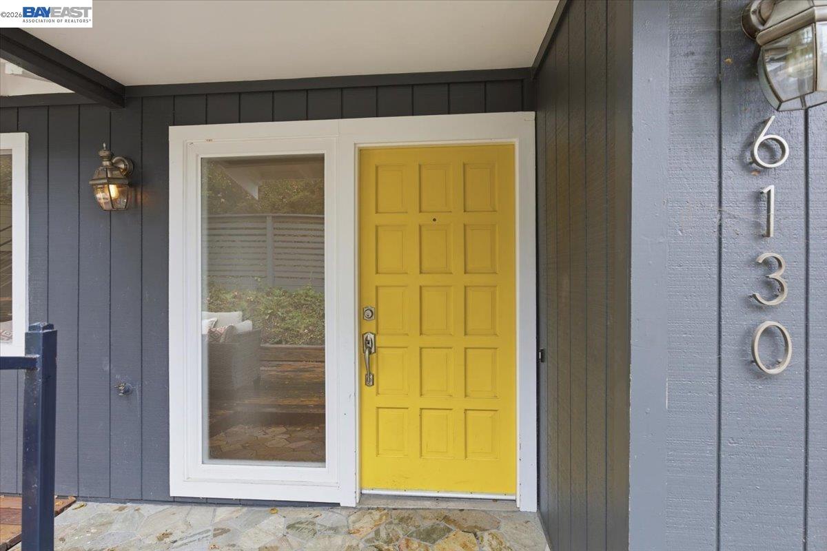 Detail Gallery Image 37 of 43 For 6130 Harbord Dr, Oakland,  CA 94611 - 3 Beds | 3 Baths