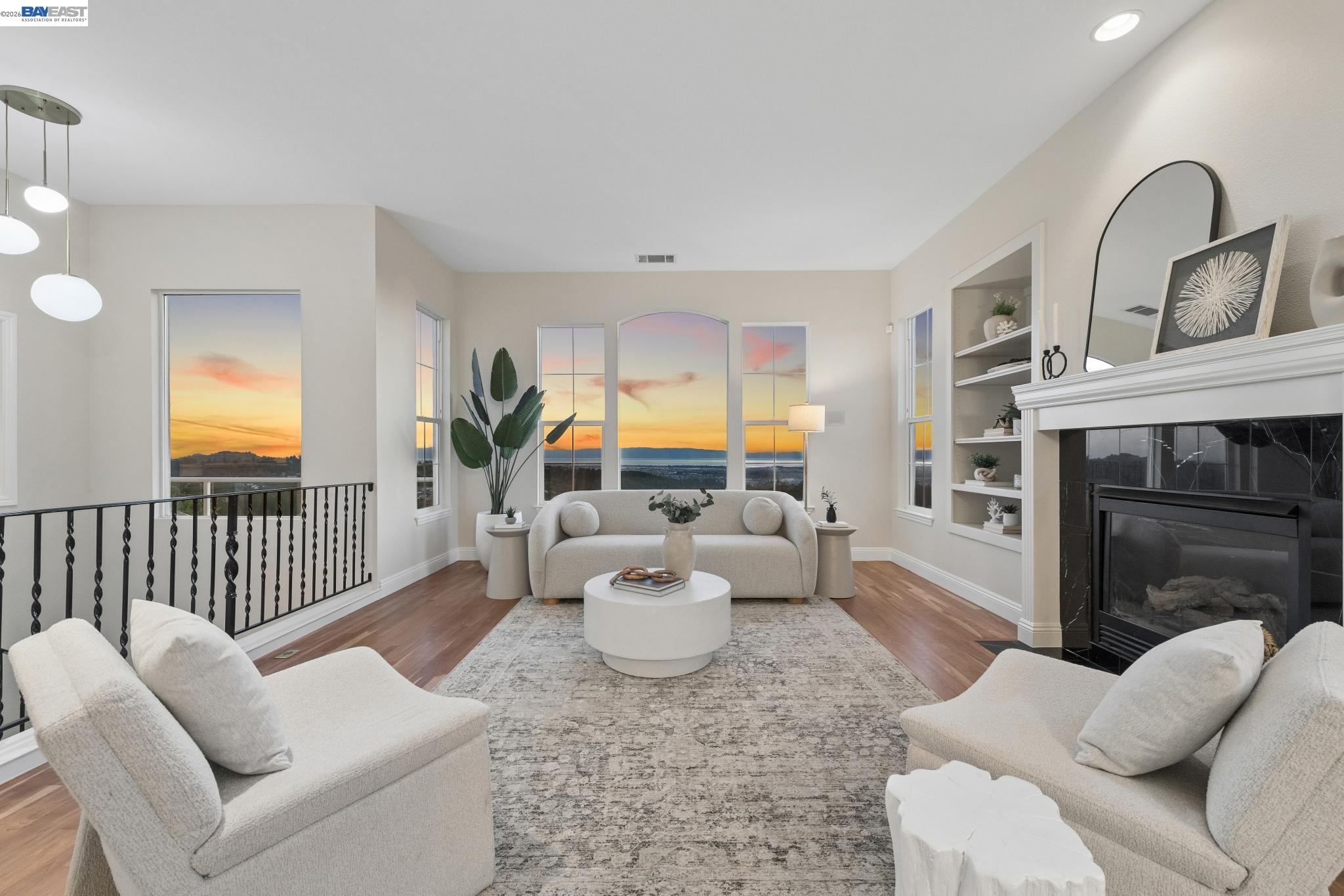 Detail Gallery Image 11 of 42 For 8255 Skyline Cir, Oakland,  CA 94605 - 3 Beds | 2/1 Baths